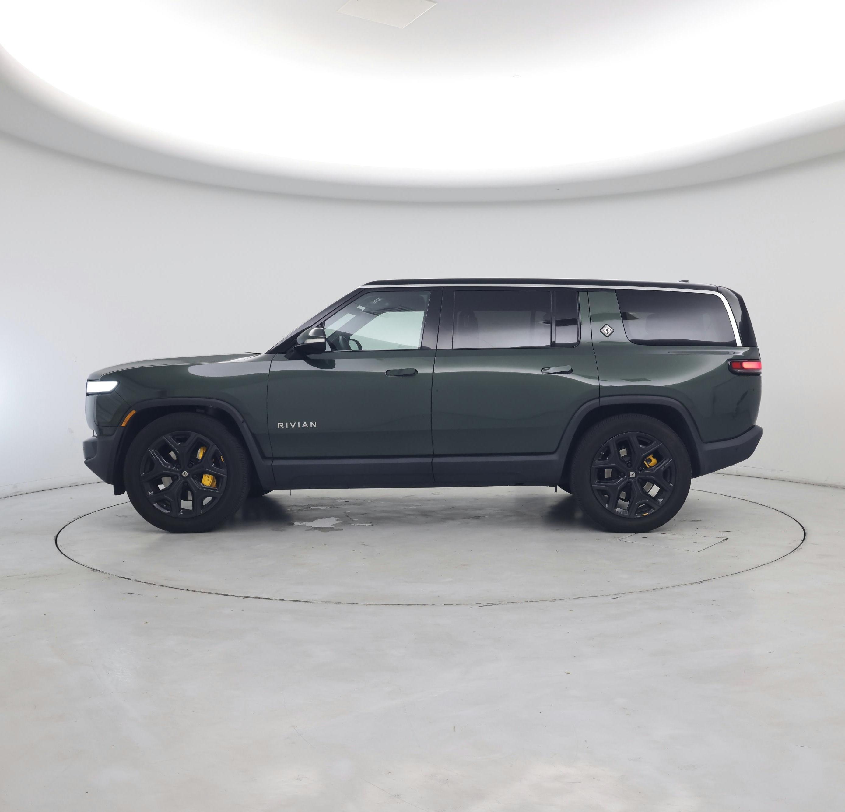 Thumbnail: 2022 Rivian R1S - 3
