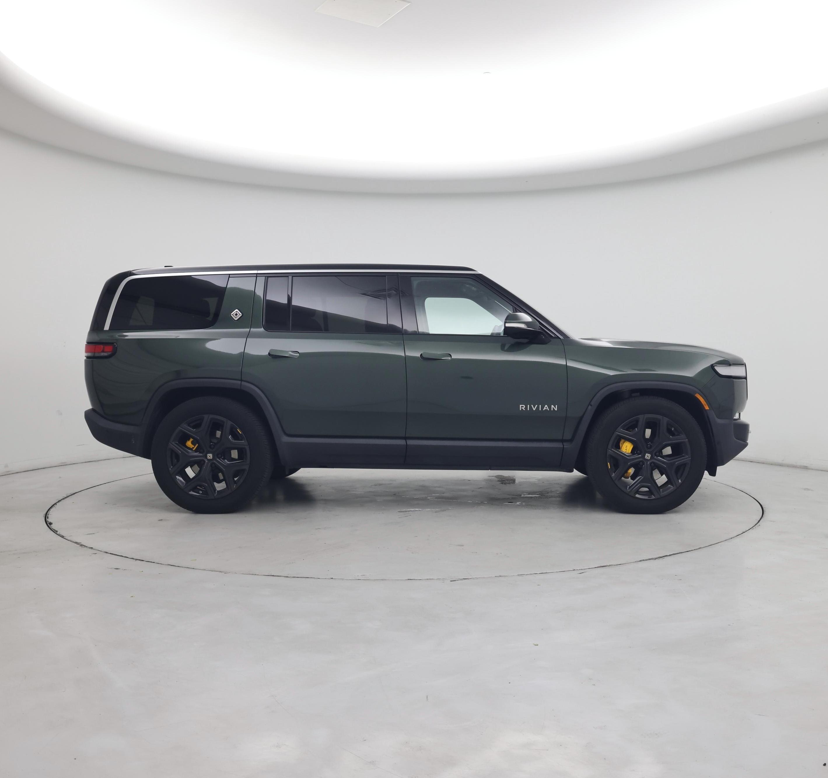 Thumbnail: 2022 Rivian R1S - 7