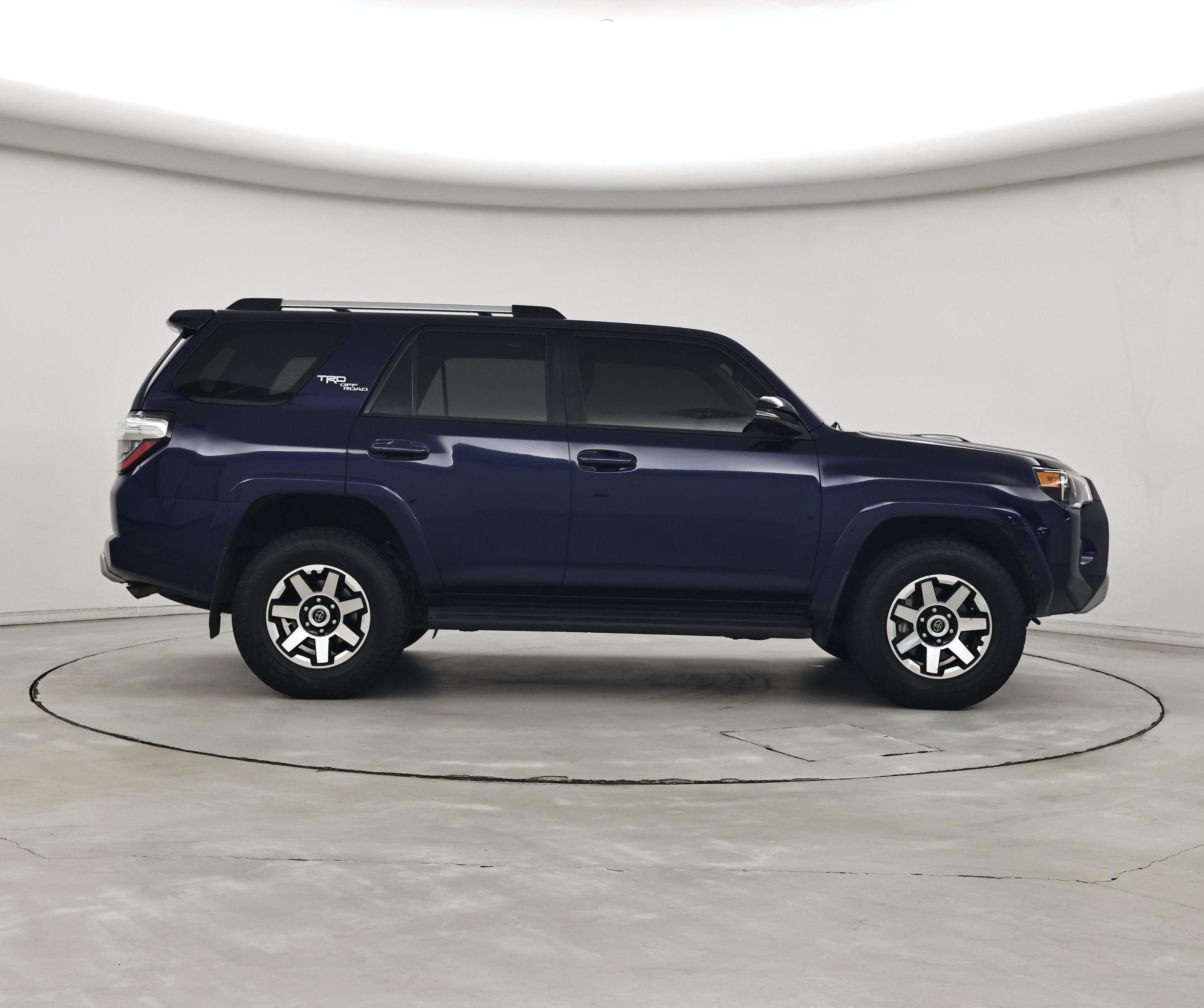Thumbnail: 2018 Toyota 4Runner - 7