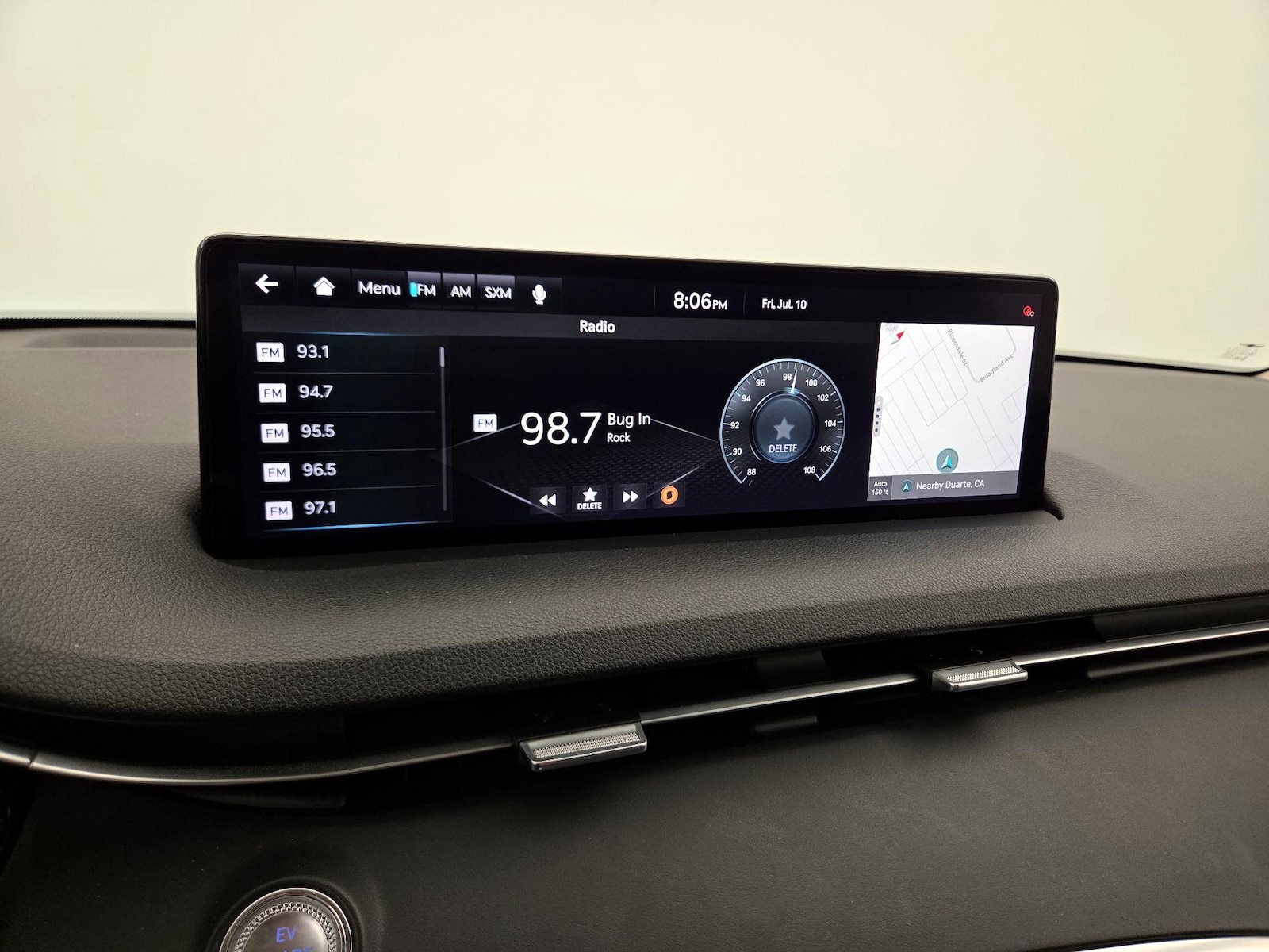 2024 GENESIS GV70 Advanced - Photo 17