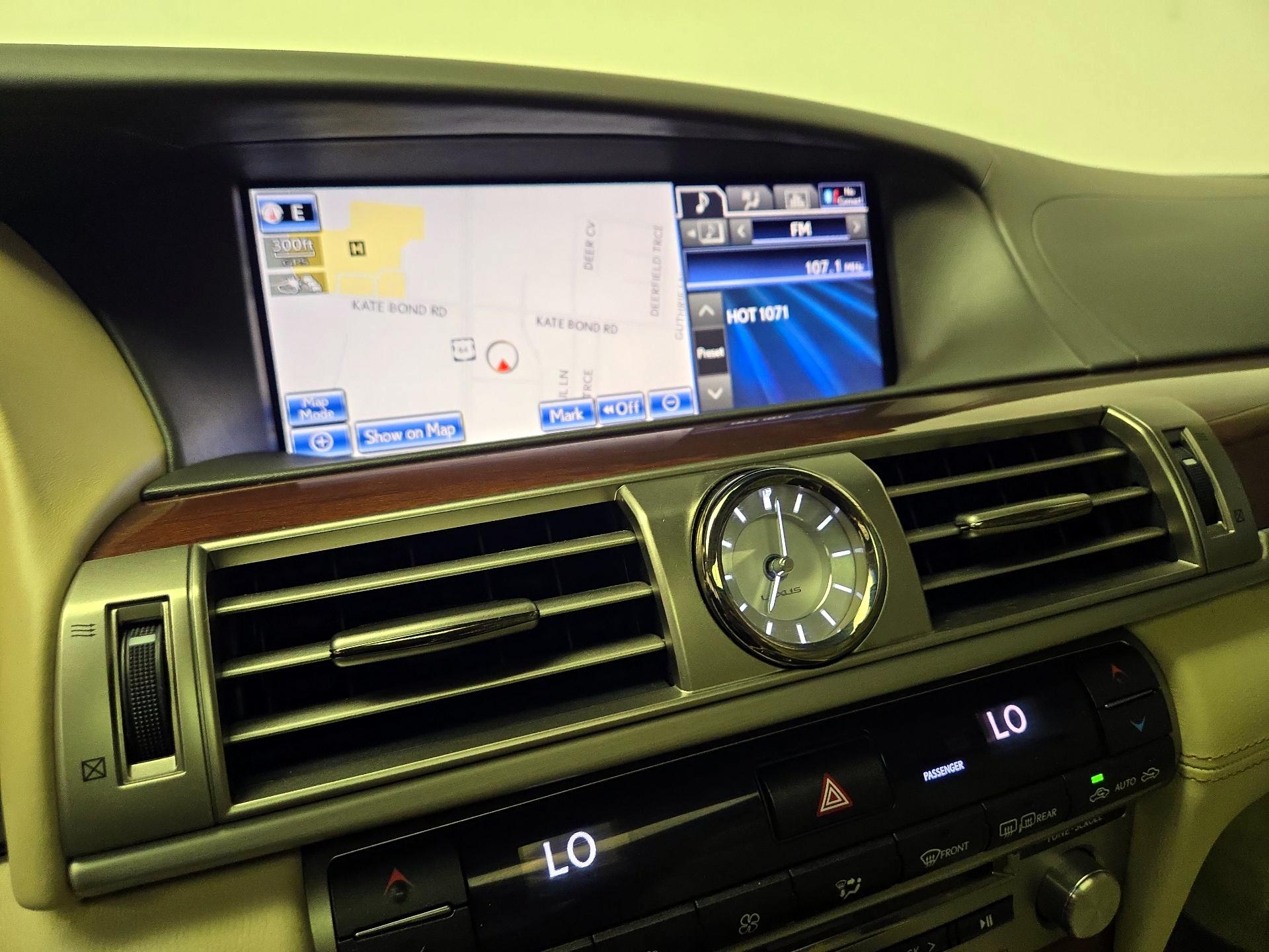 Thumbnail: 2014 Lexus LS - 16