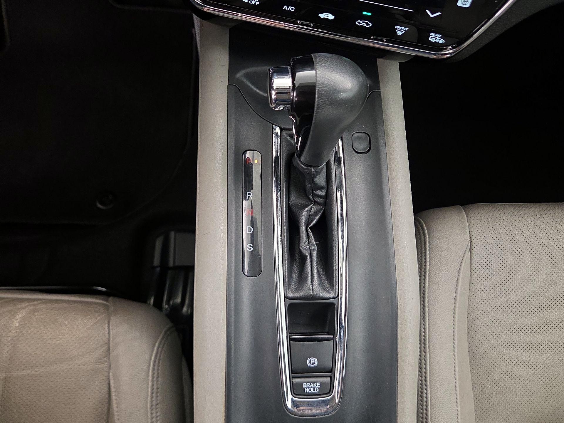 Thumbnail: 2019 Honda HR-V - 17