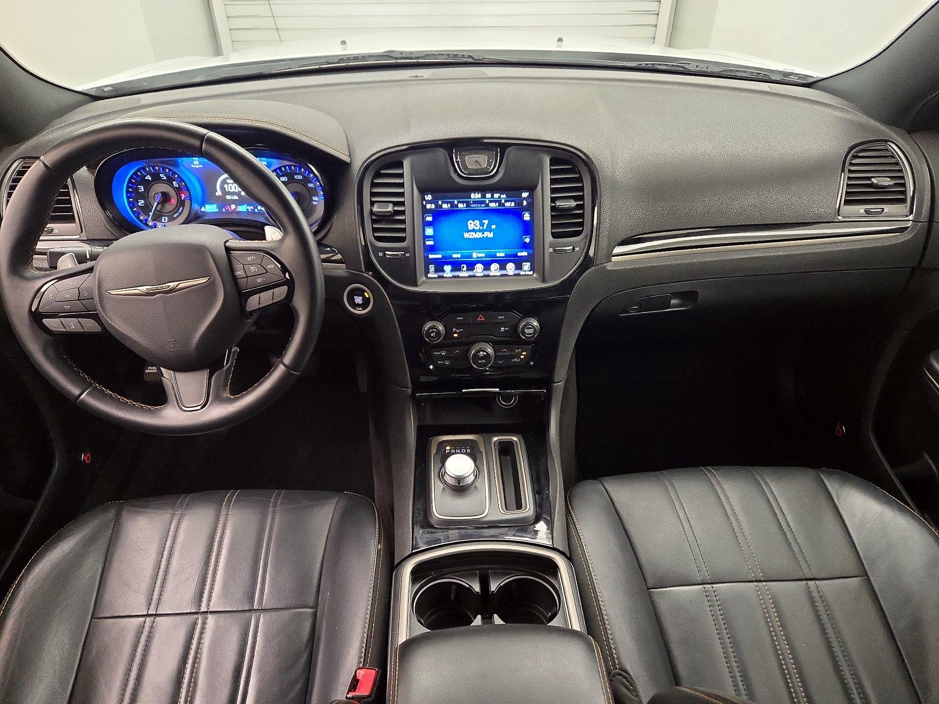 Thumbnail: 2016 Chrysler 300 - 9