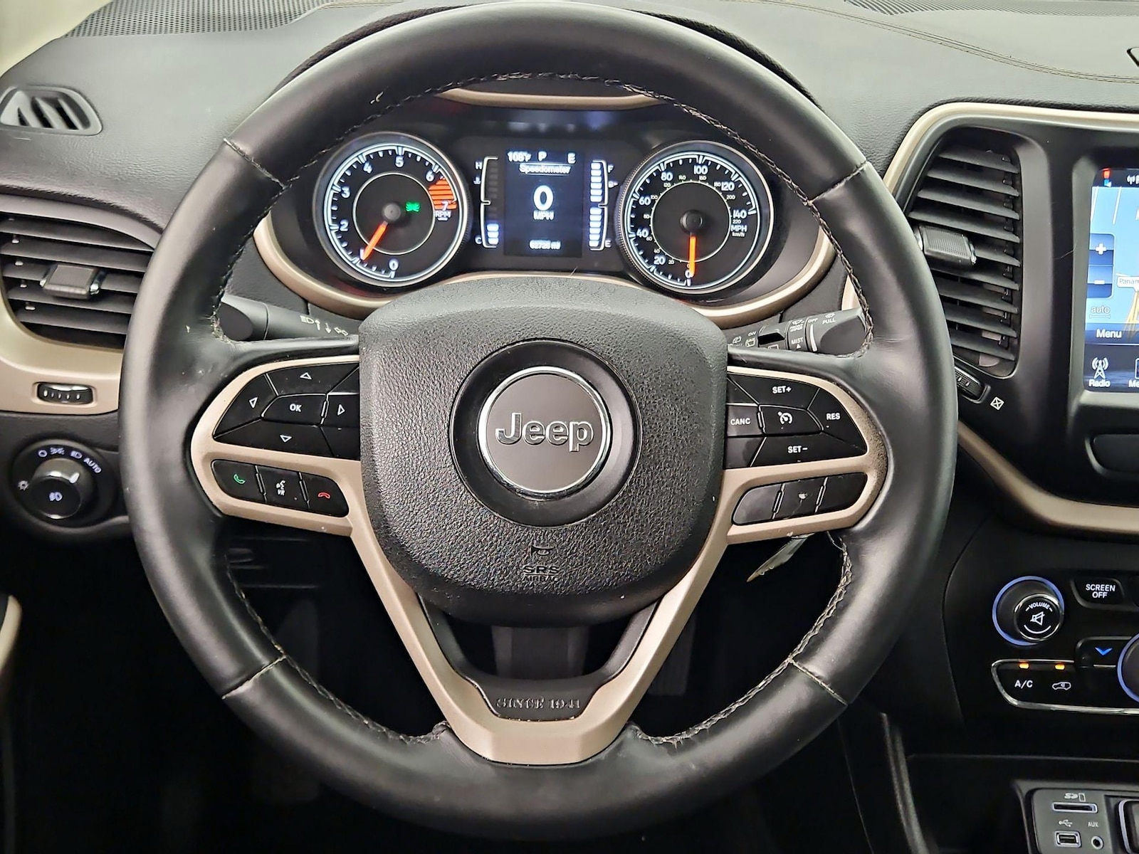 2017 Jeep Cherokee Latitude - Photo 11