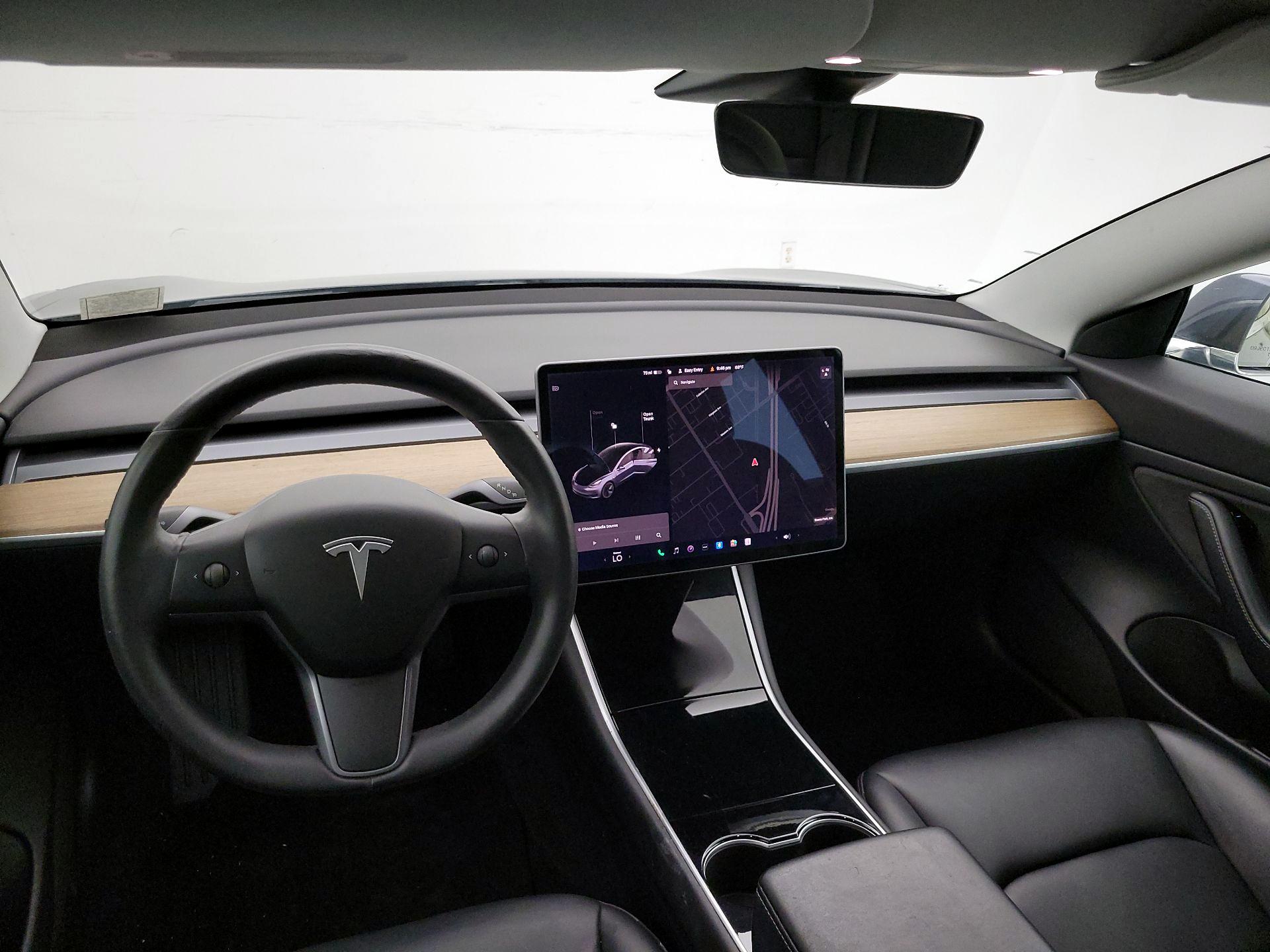 Thumbnail: 2019 Tesla Model 3 - 9