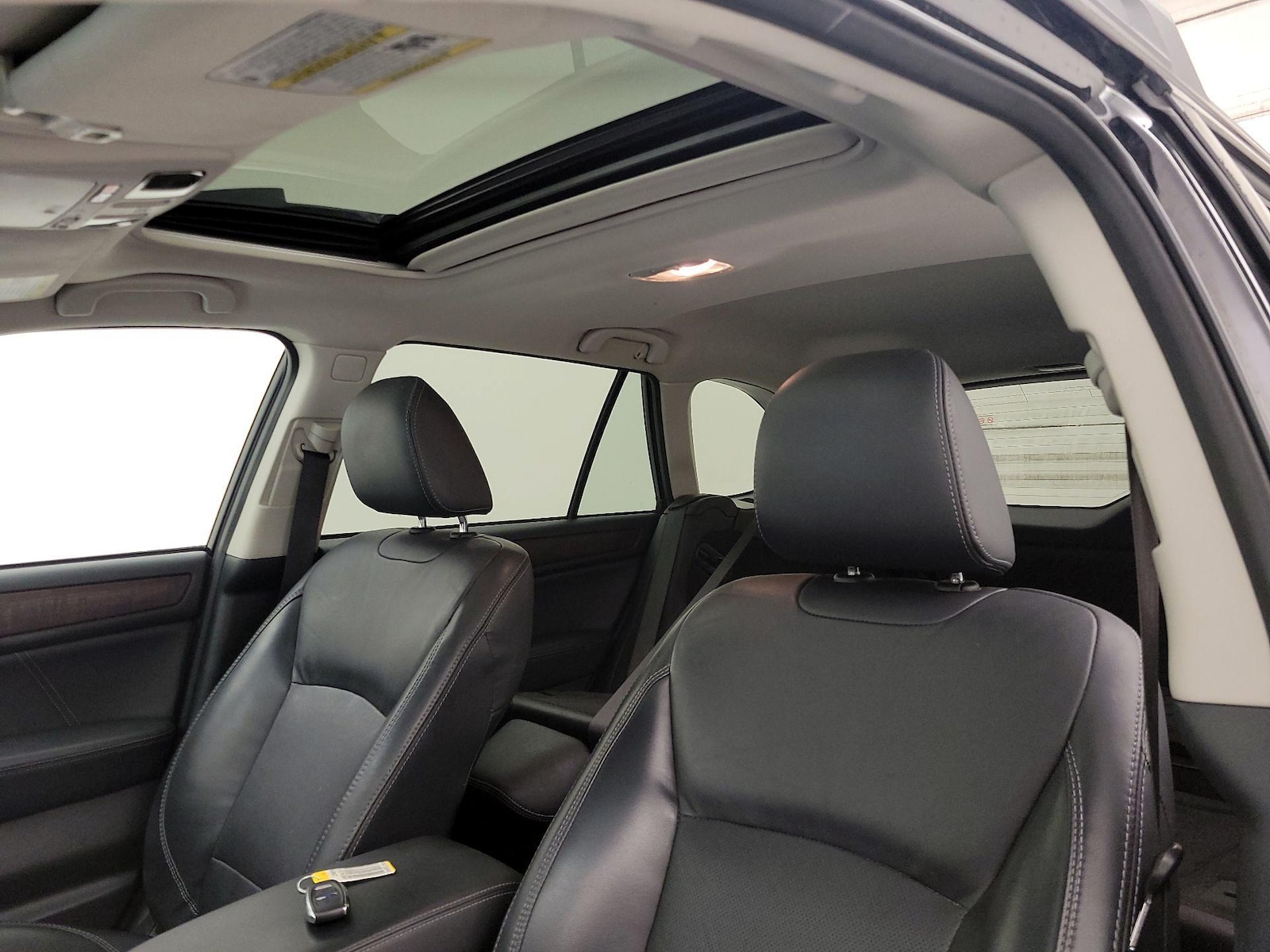 Sunroof(s) & Overhead Airbags