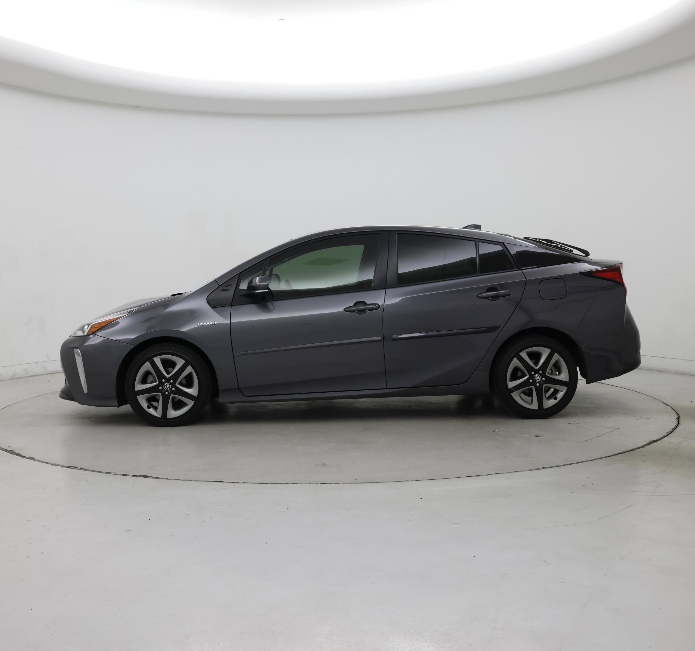 Thumbnail: 2022 Toyota Prius - 3