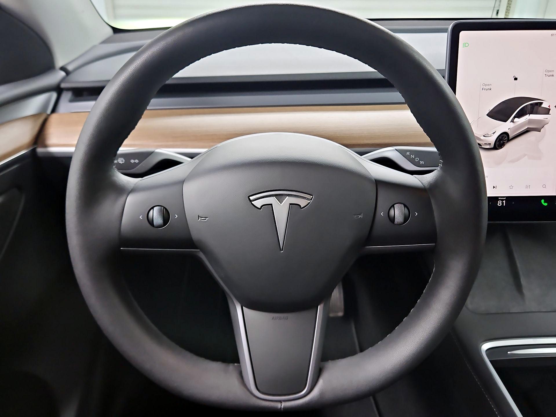 Thumbnail: 2024 Tesla Model Y - 10