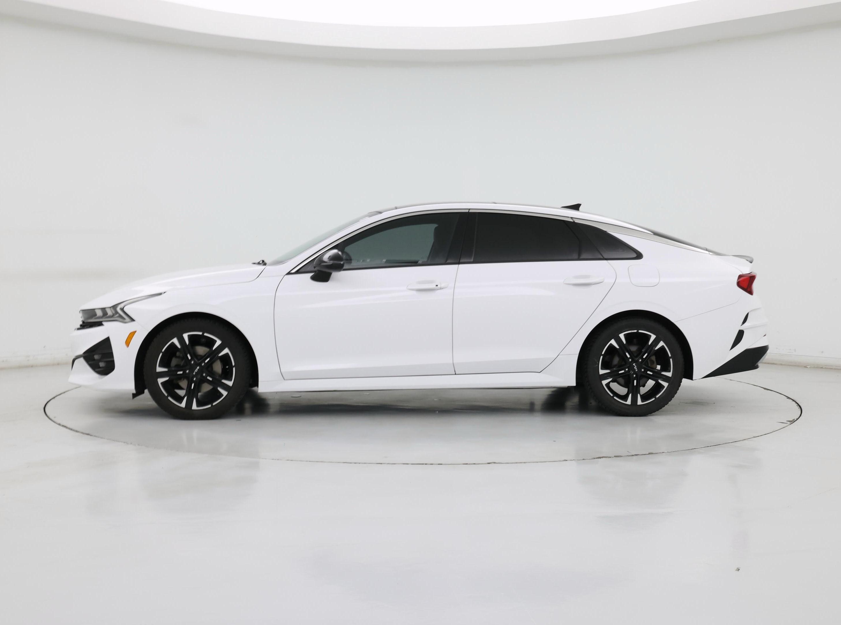 Thumbnail: 2022 Kia K5 - 3