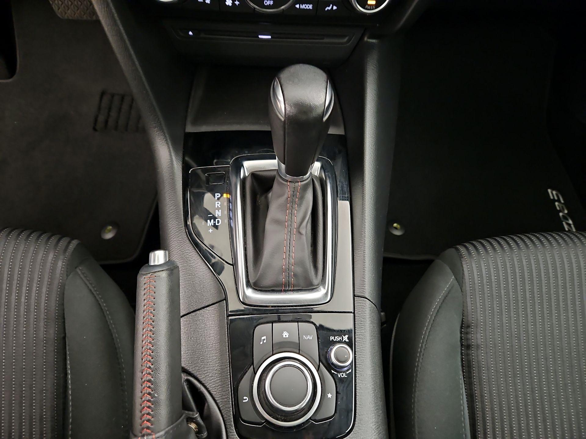 Thumbnail: 2015 Mazda Mazda3 - 17