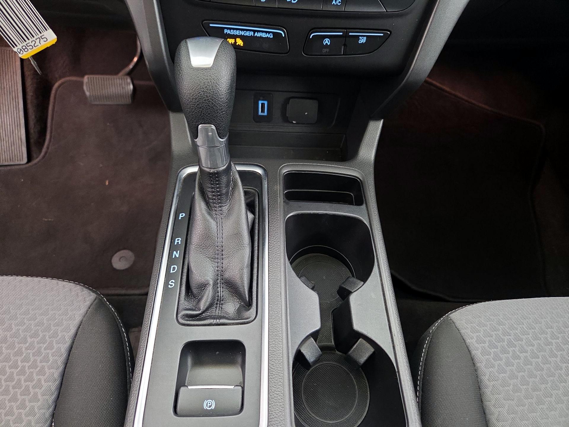 Thumbnail: 2017 Ford Escape - 17
