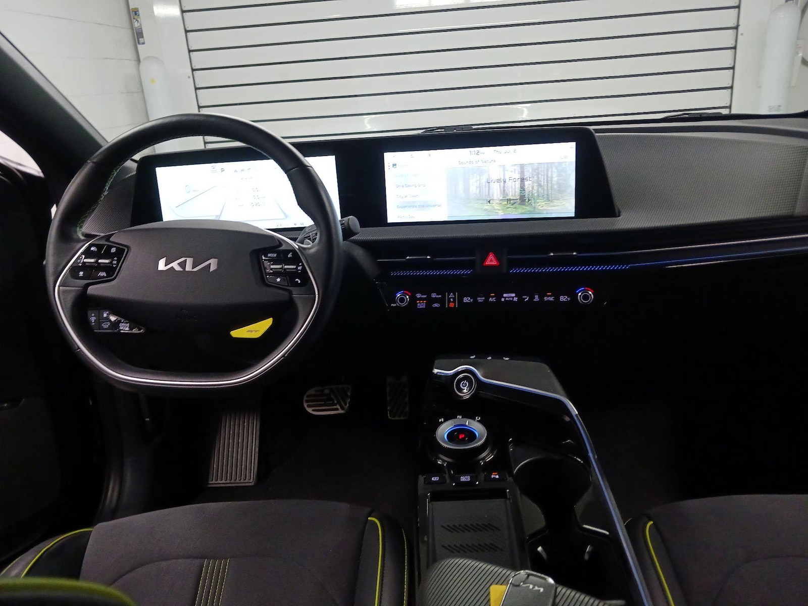 2023 Kia EV6 GT - Photo 10