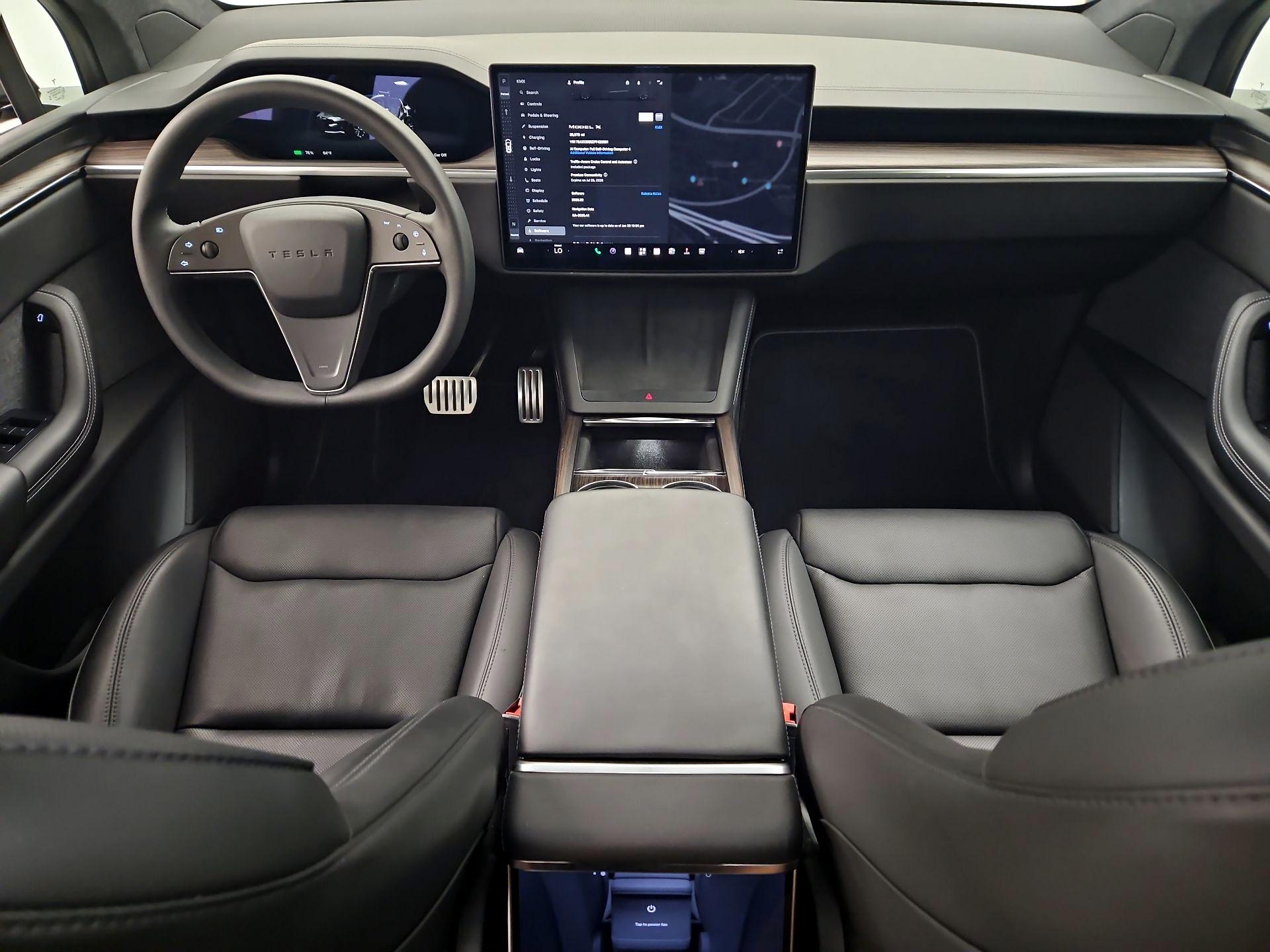 Thumbnail: 2023 Tesla Model X - 9