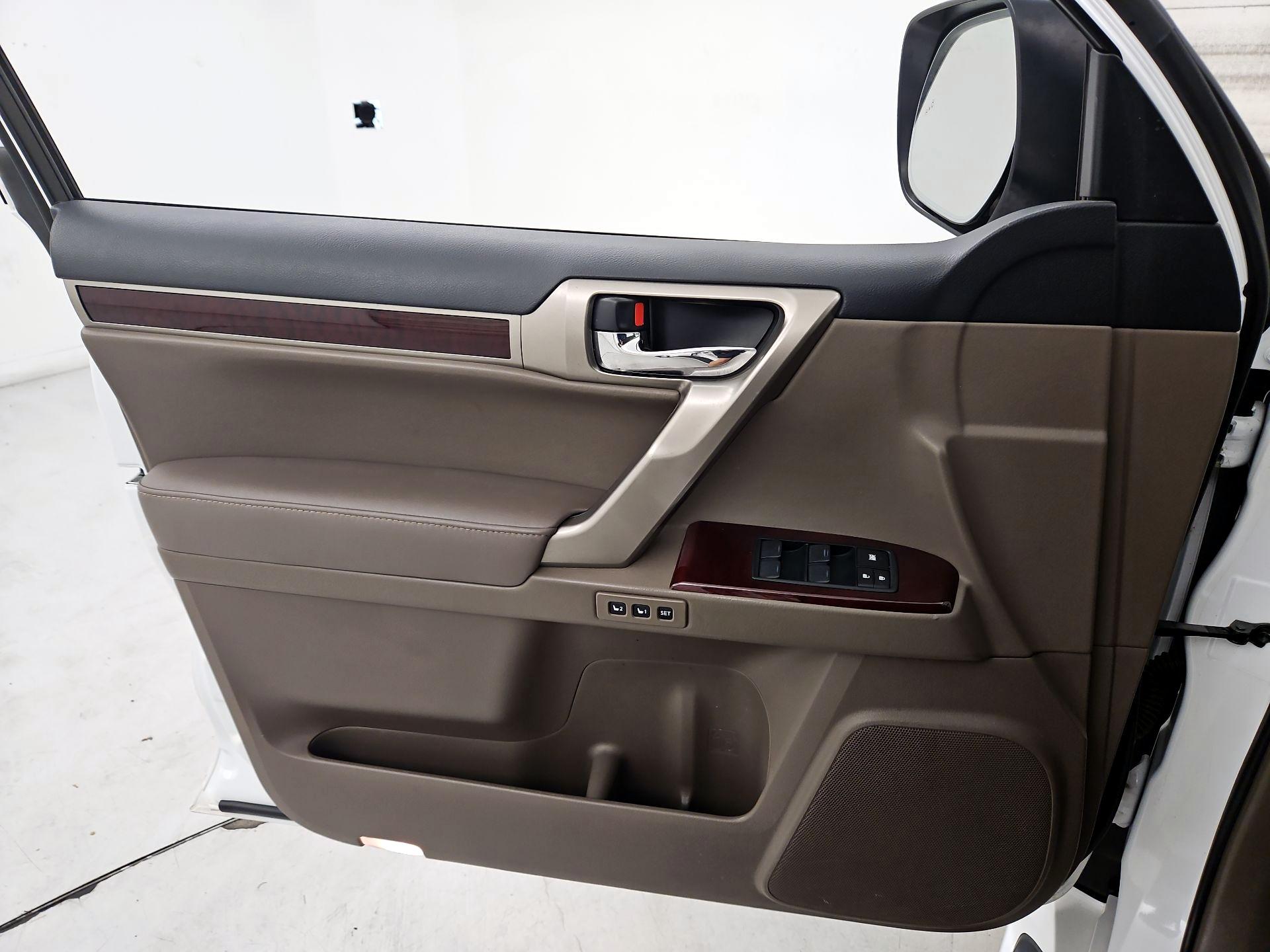 Thumbnail: 2018 Lexus GX - 12