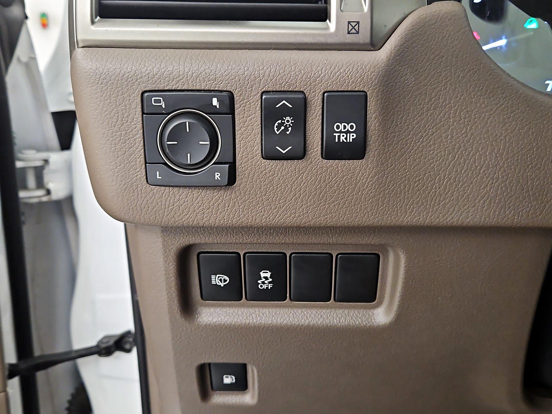 Thumbnail: 2018 Lexus GX - 13