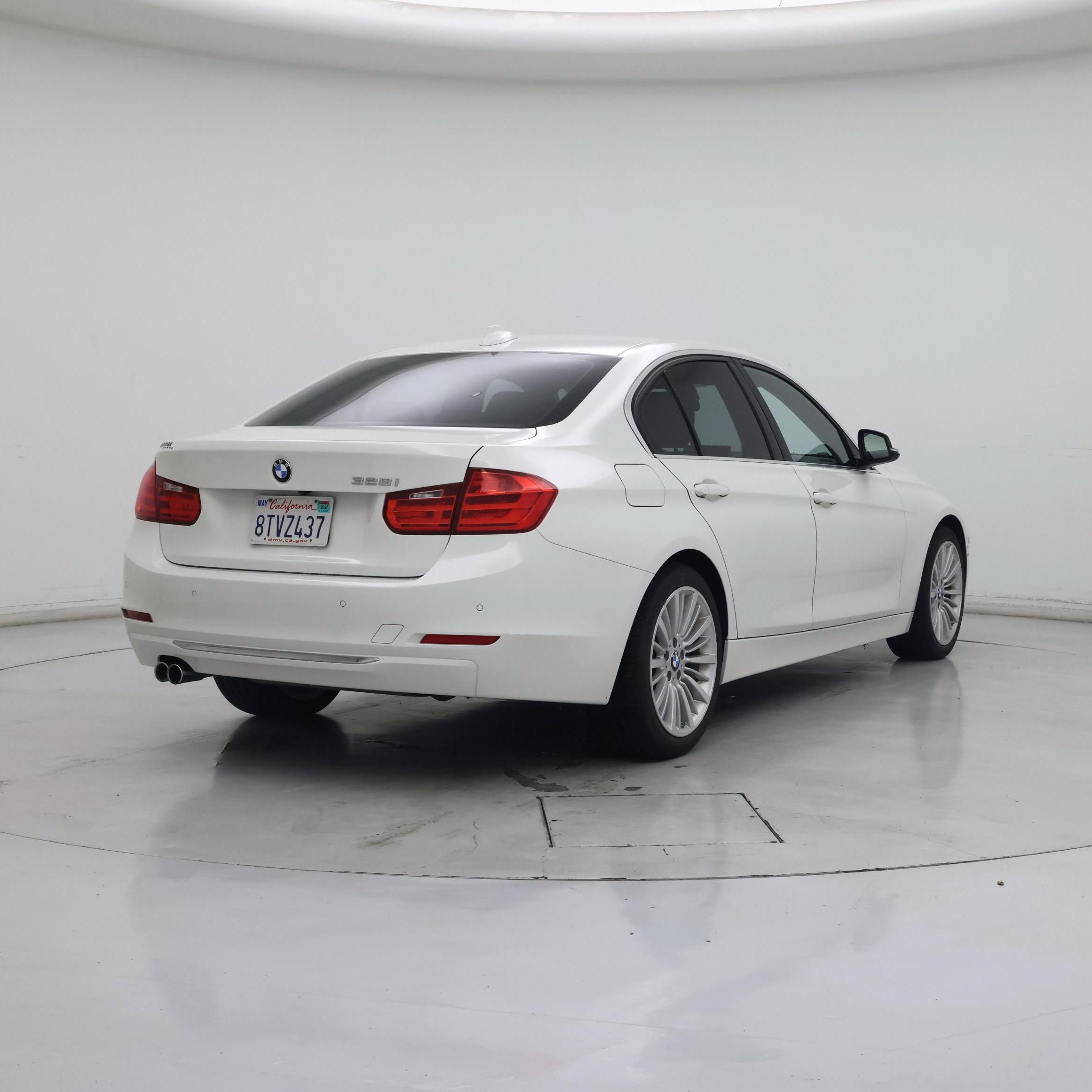 Thumbnail: 2015 BMW 3 Series - 8