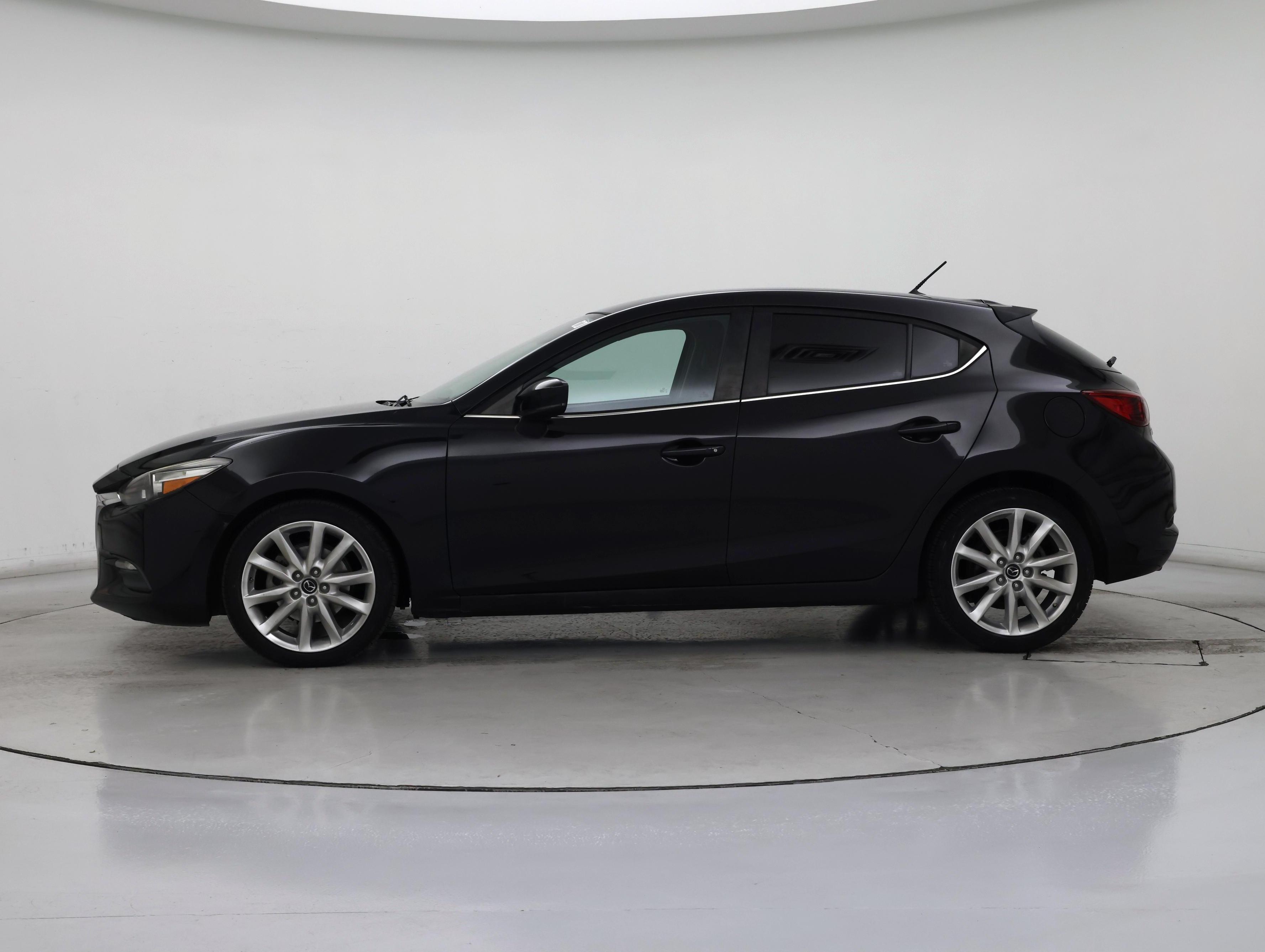Thumbnail: 2017 Mazda Mazda3 - 3