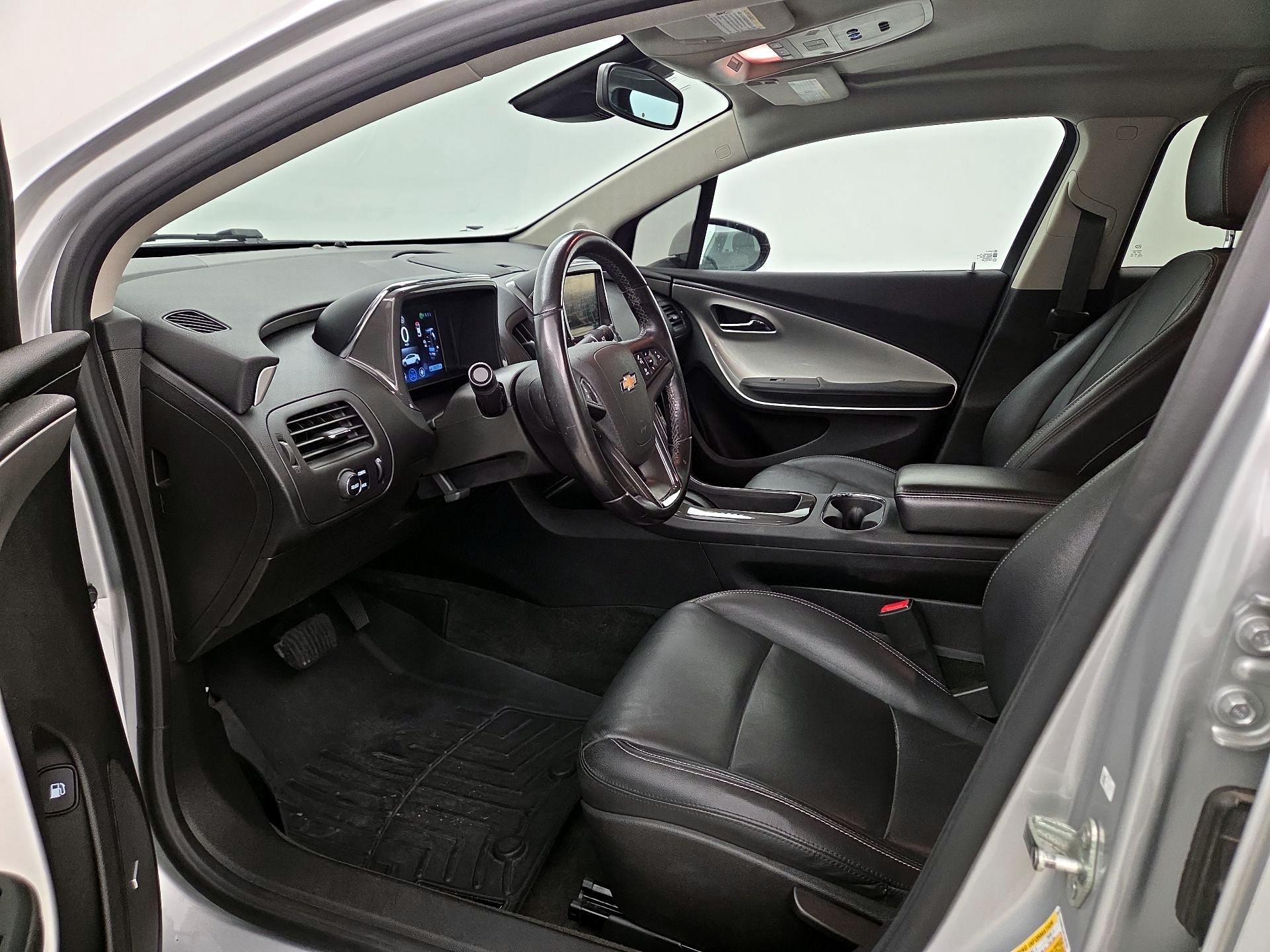 Thumbnail: 2015 Chevrolet Volt - 11