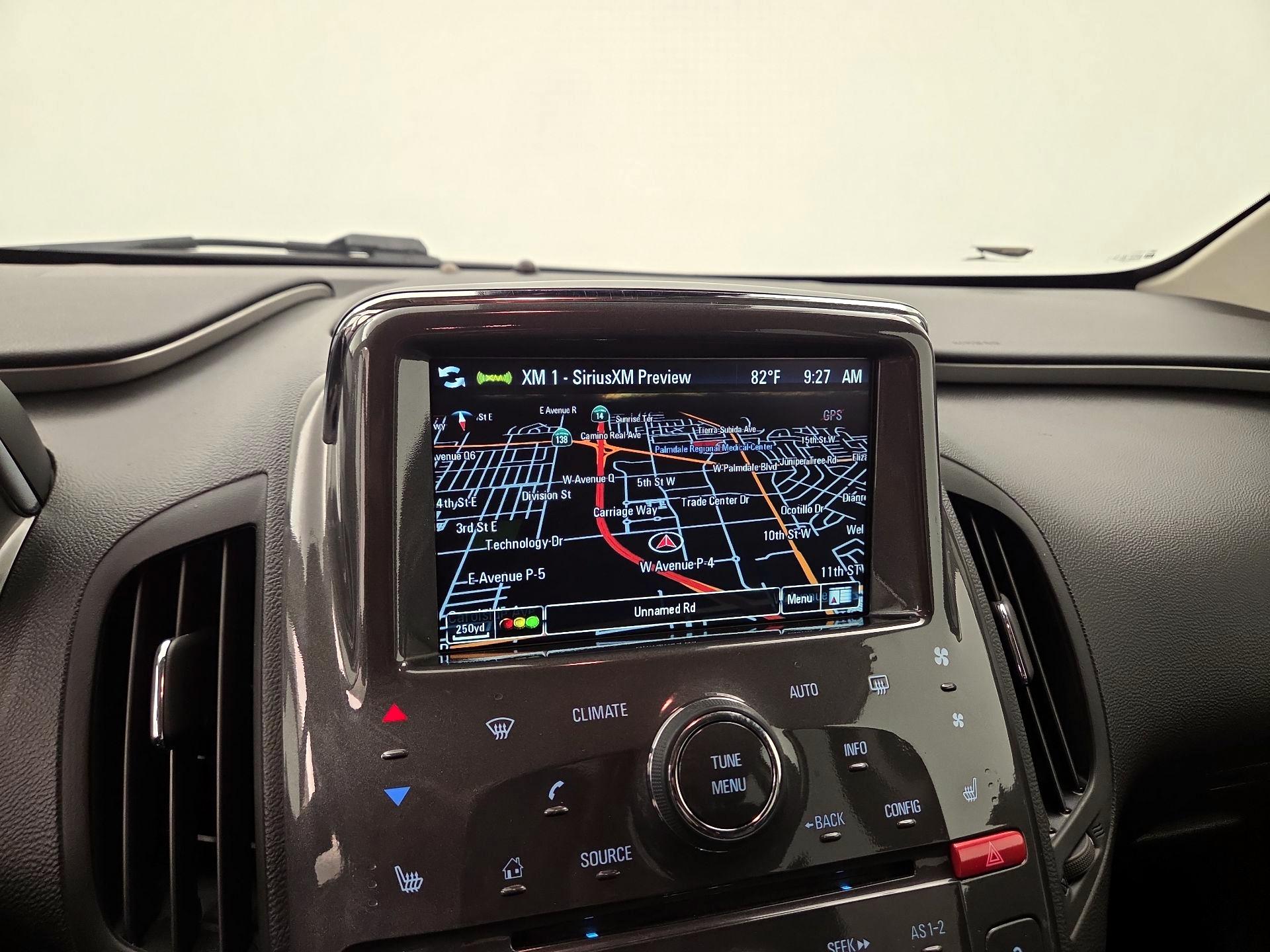 Thumbnail: 2015 Chevrolet Volt - 14