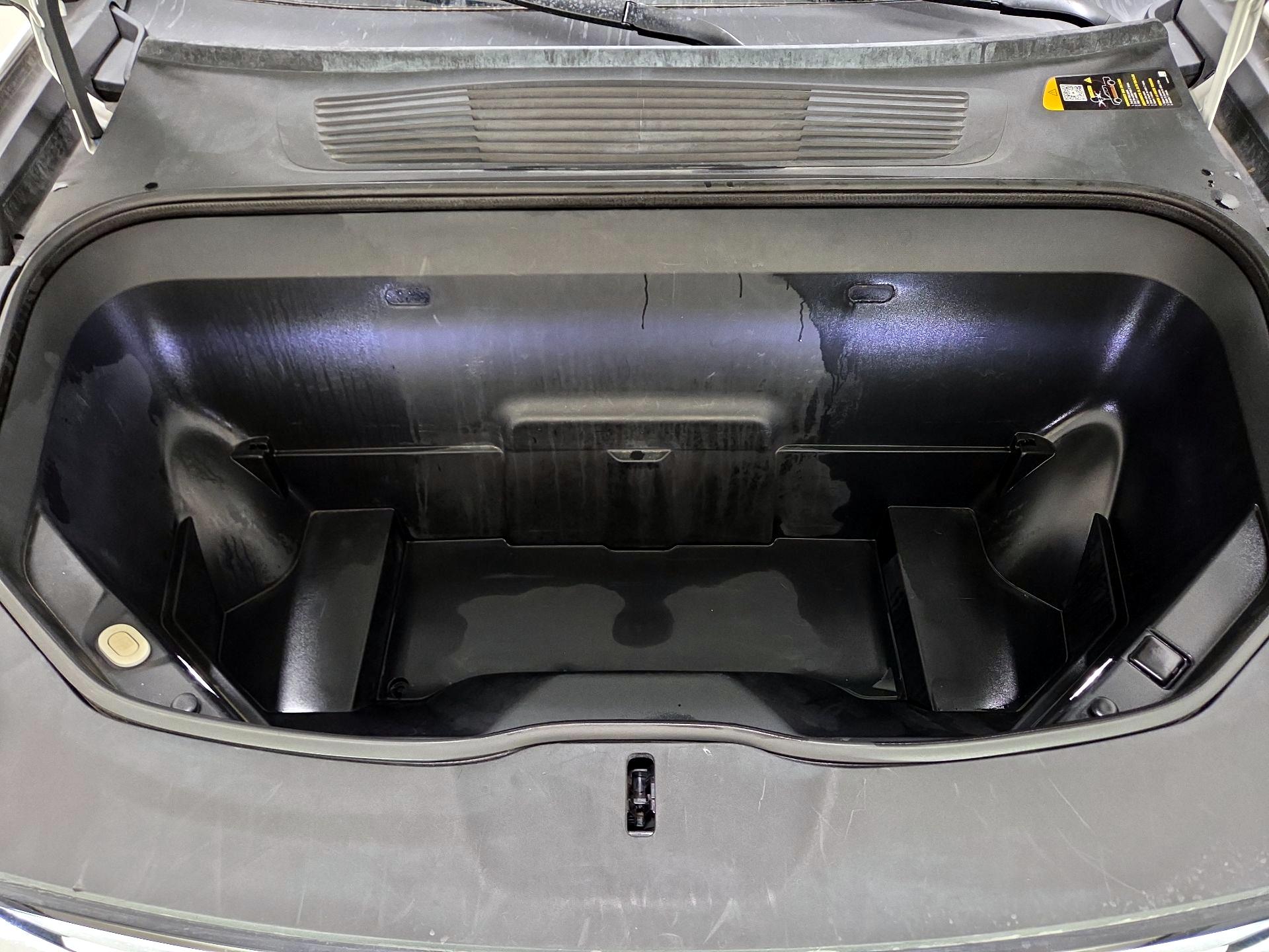 Thumbnail: 2022 Rivian R1T - 20