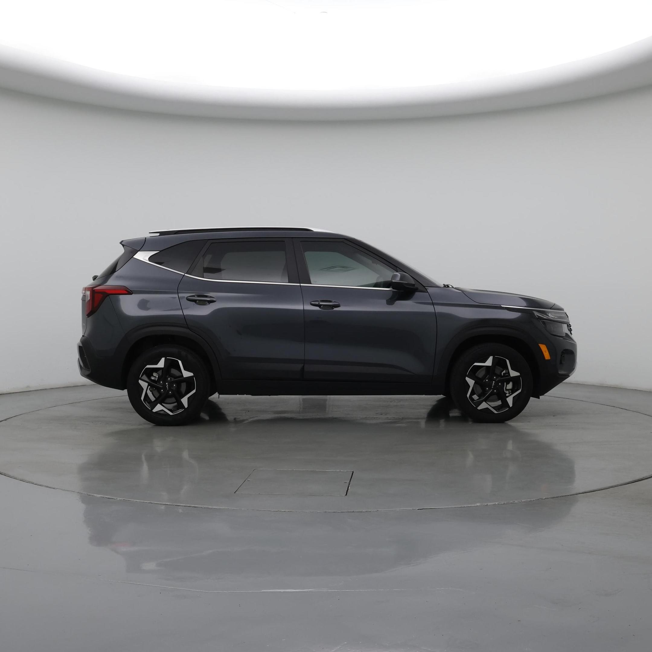 Thumbnail: 2024 Kia Seltos - 7