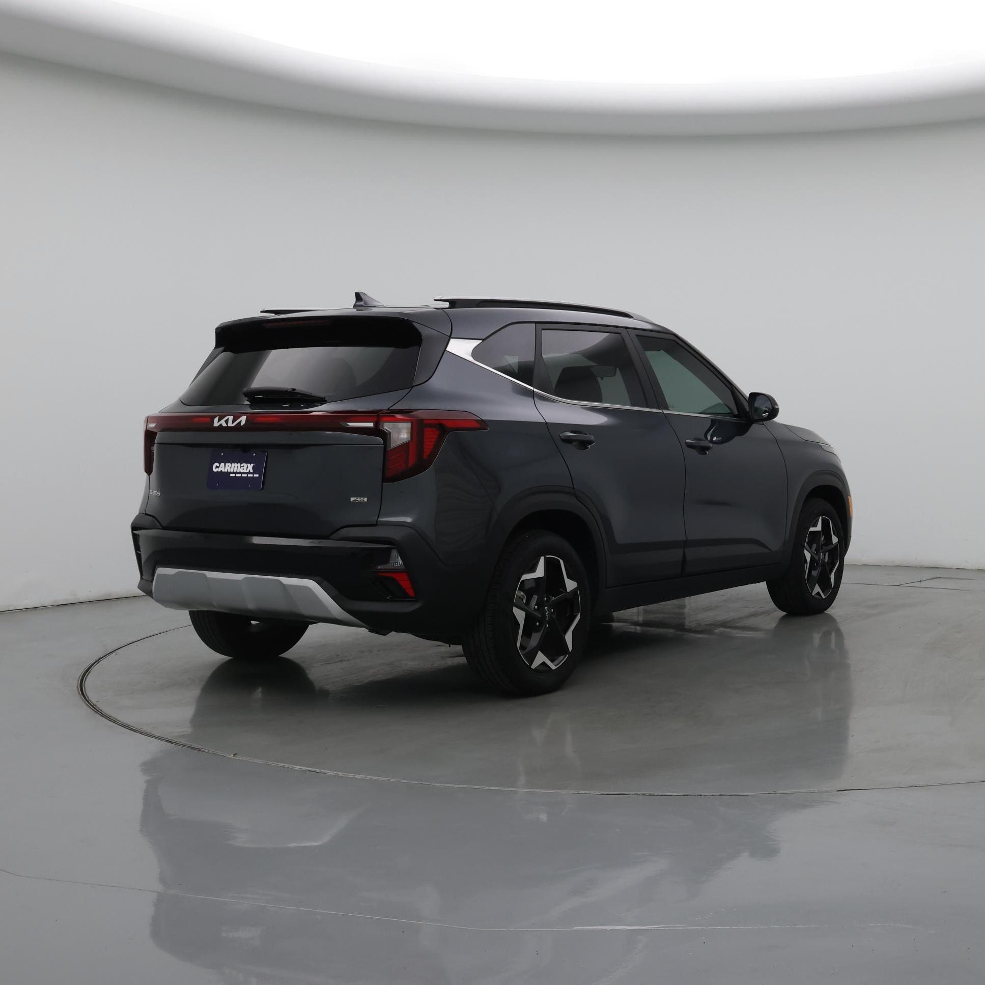 Thumbnail: 2024 Kia Seltos - 8