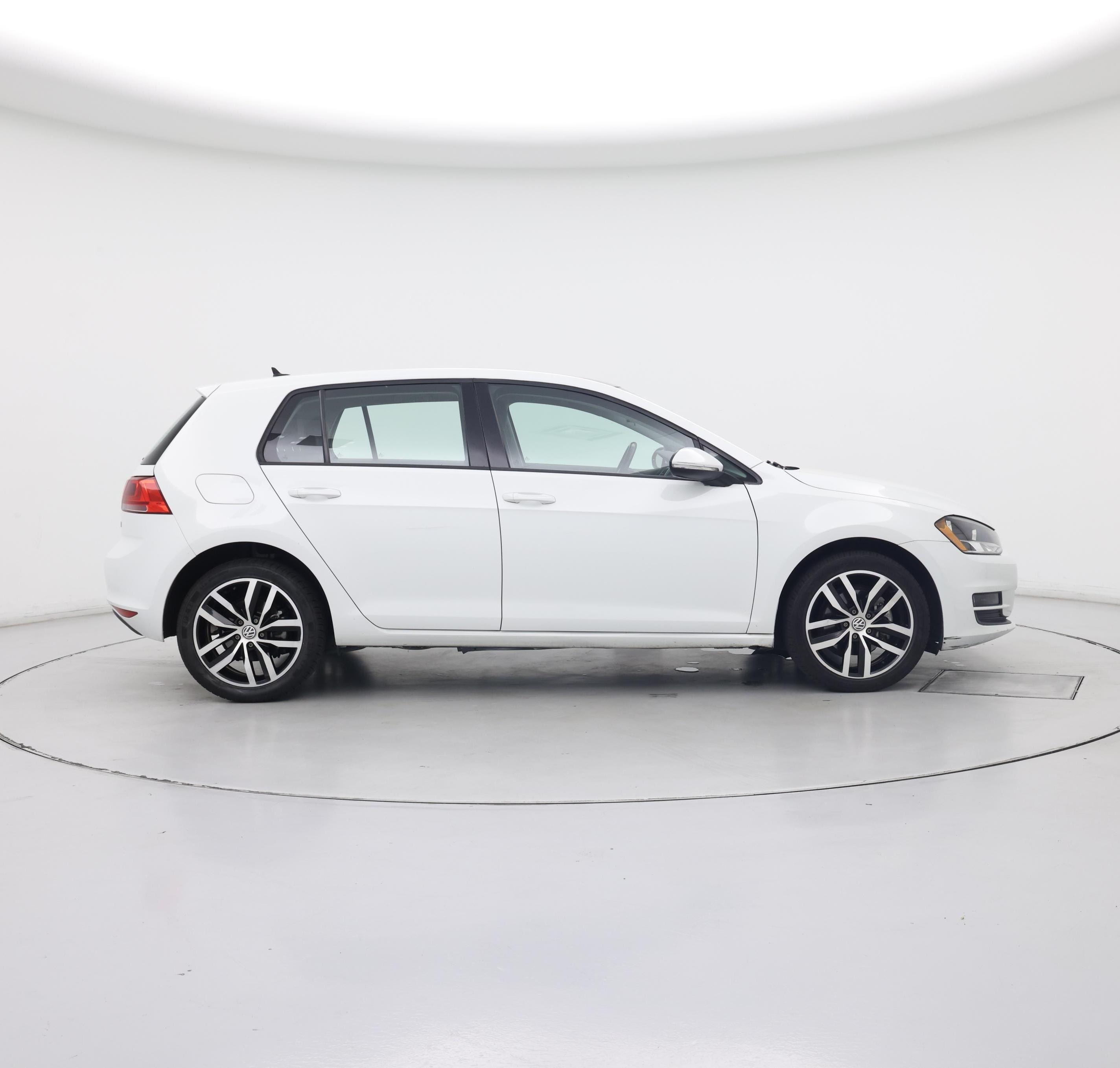 Thumbnail: 2017 Volkswagen Golf - 7