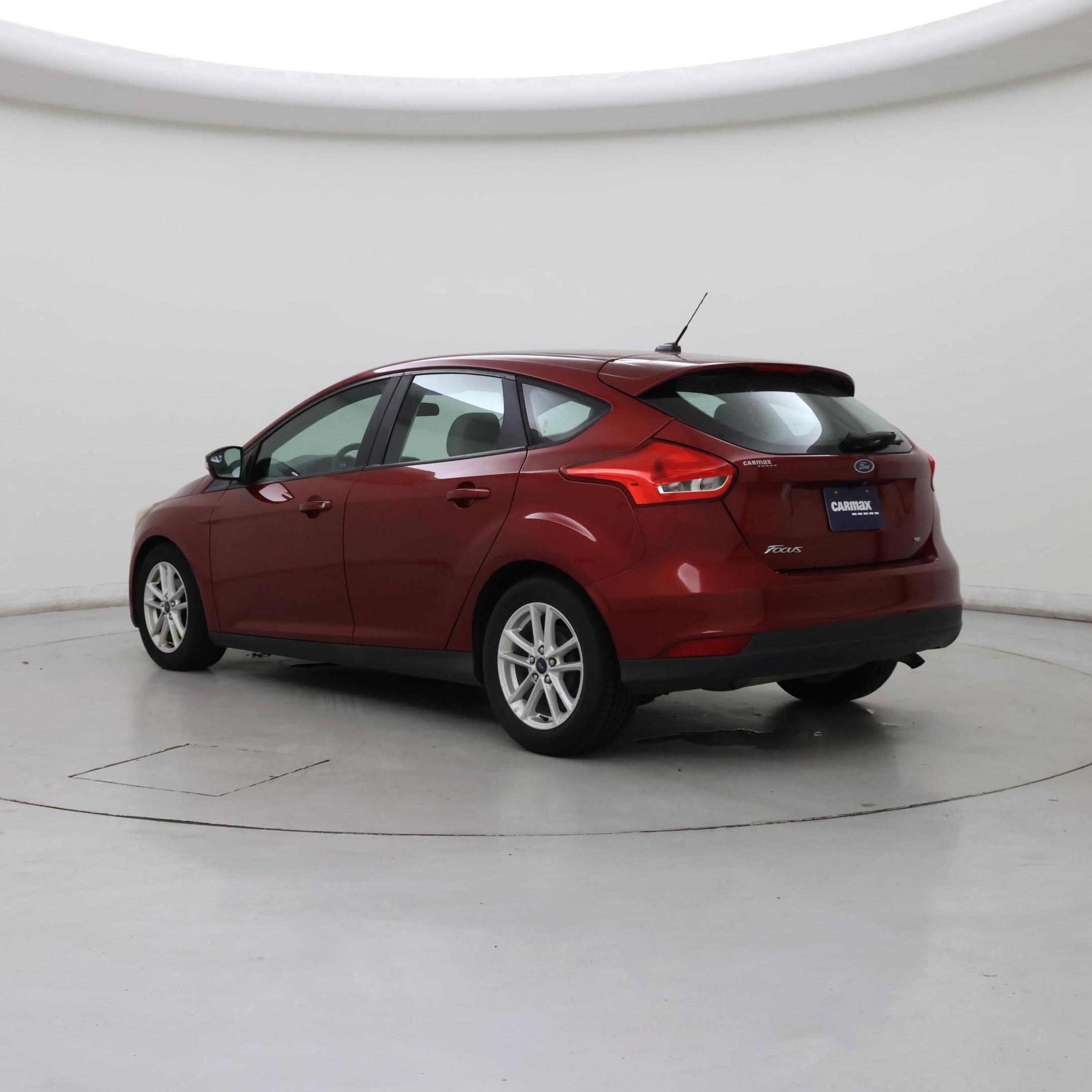 Thumbnail: 2017 Ford Focus - 2