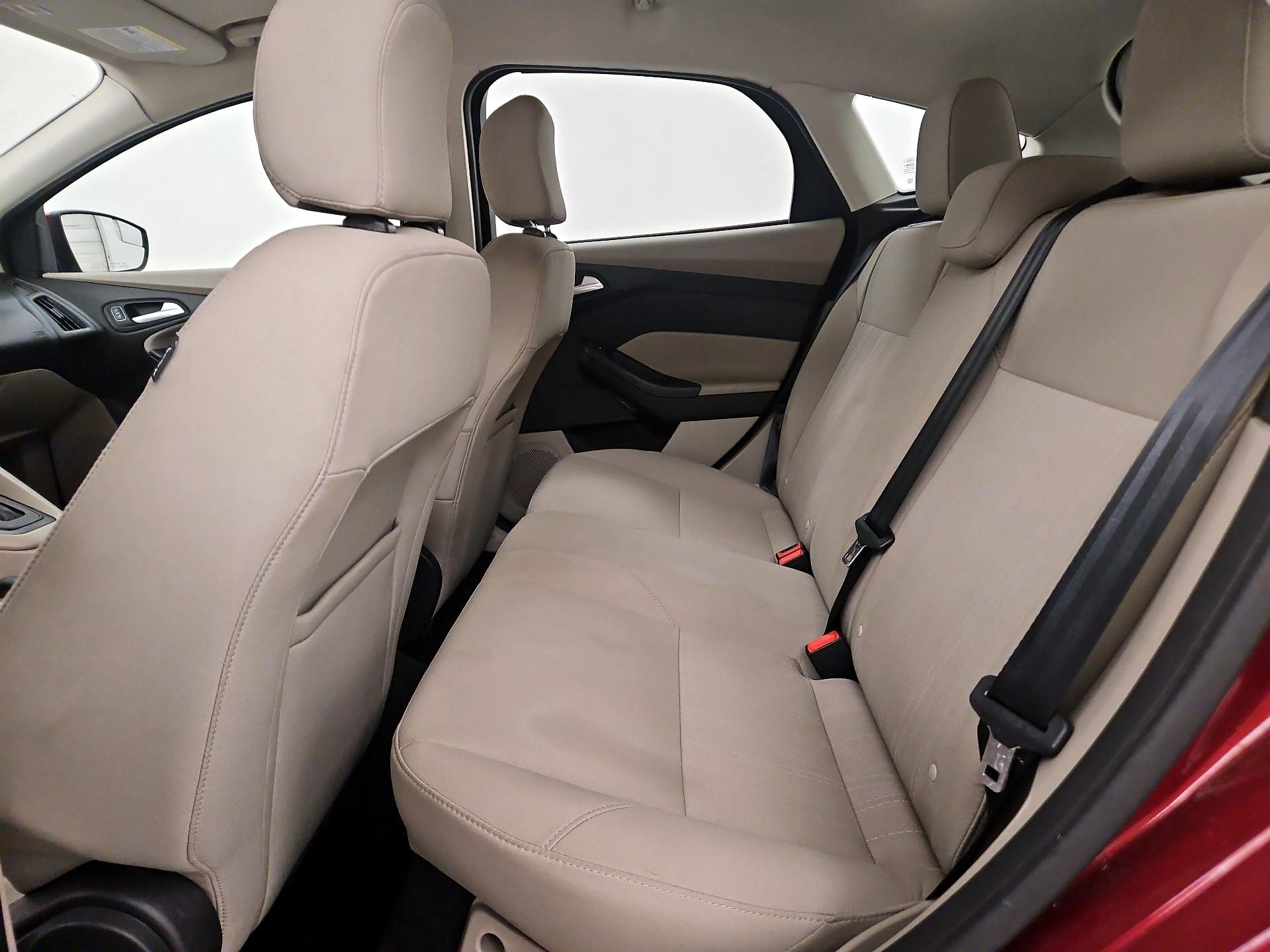 Thumbnail: 2017 Ford Focus - 19