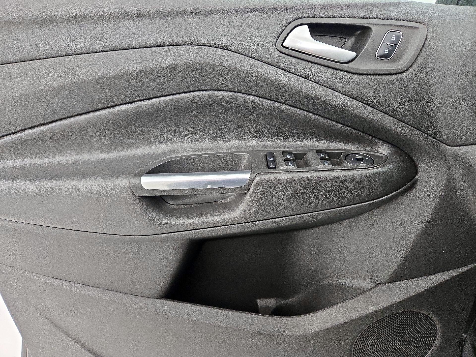 Thumbnail: 2017 Ford Escape - 12