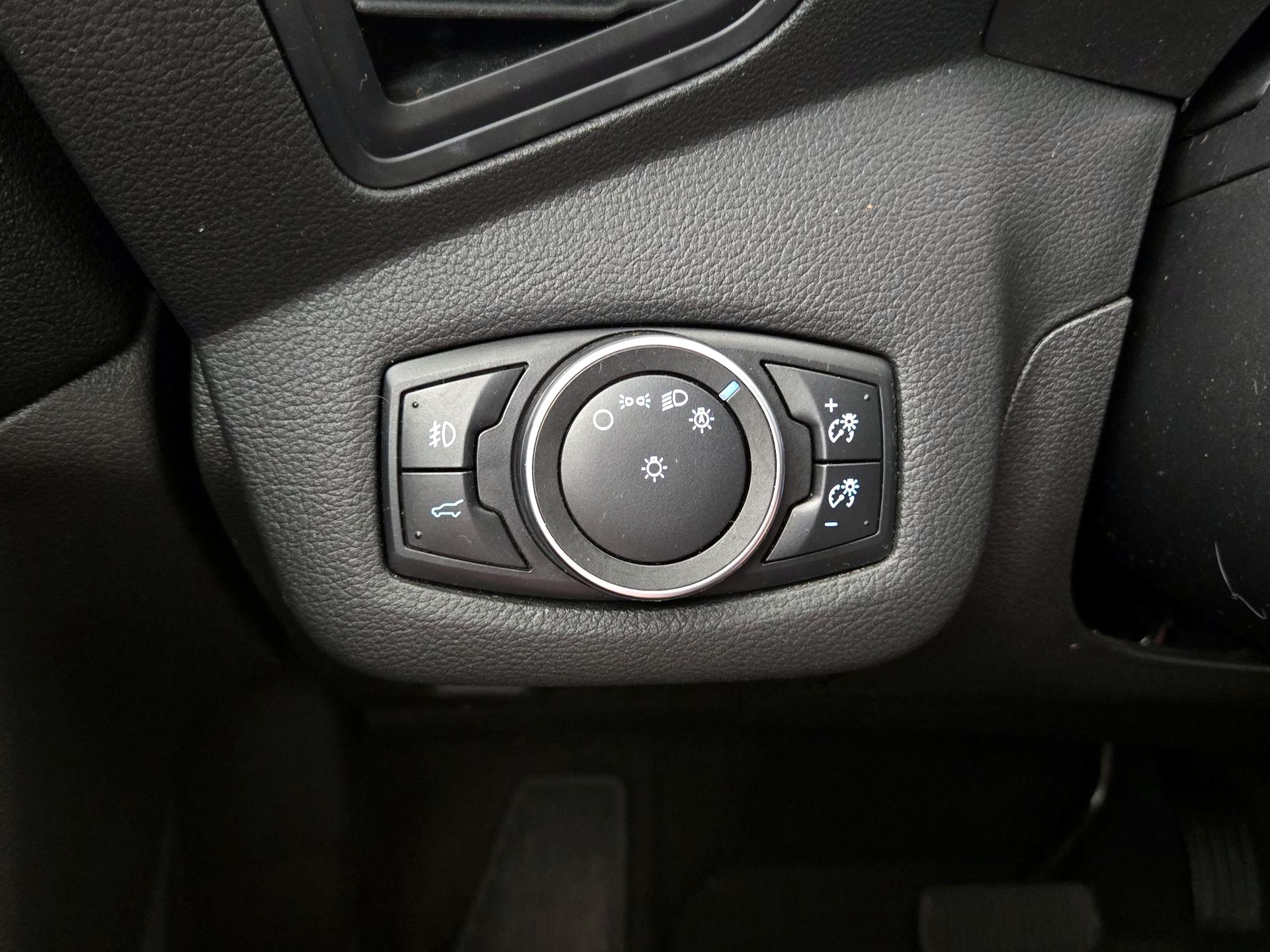 Thumbnail: 2017 Ford Escape - 13