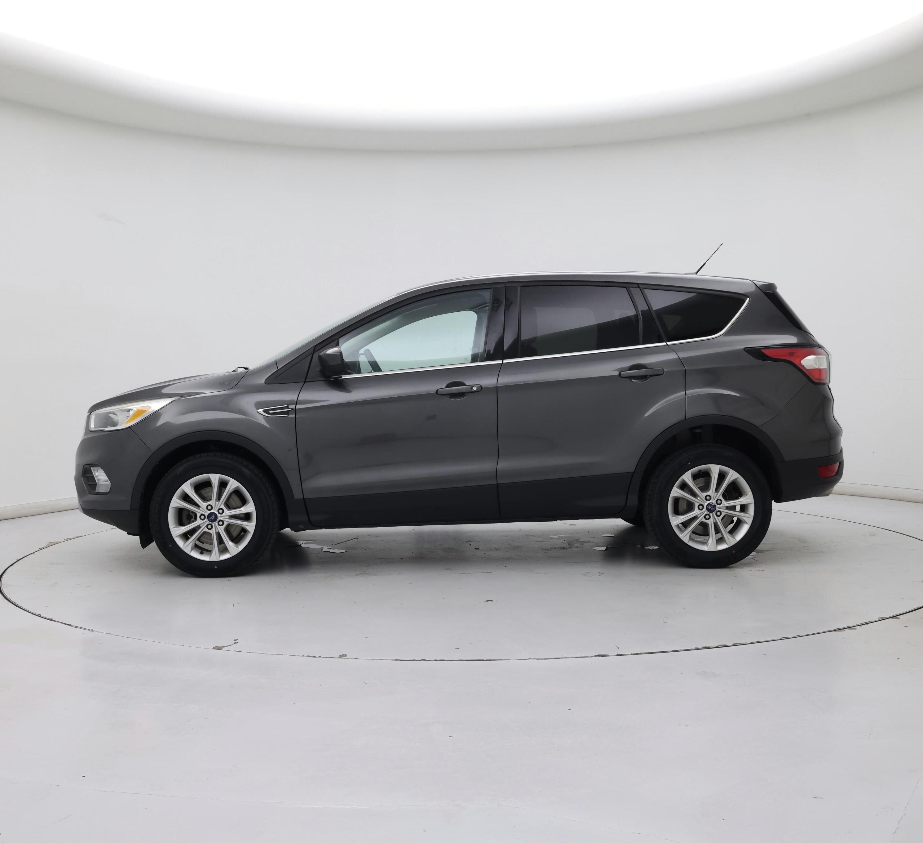 Thumbnail: 2017 Ford Escape - 3