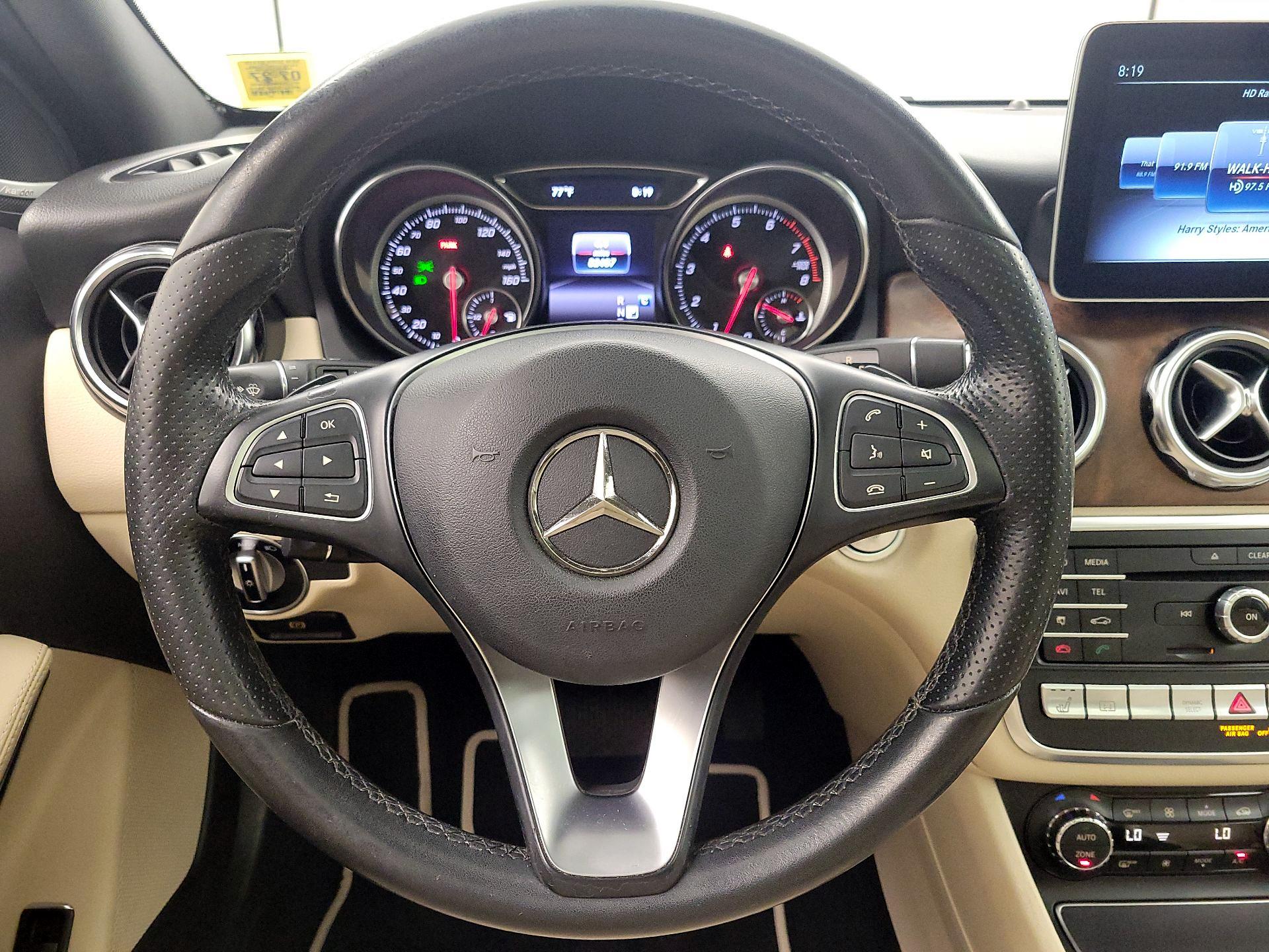Thumbnail: 2018 Mercedes-Benz GLA - 10