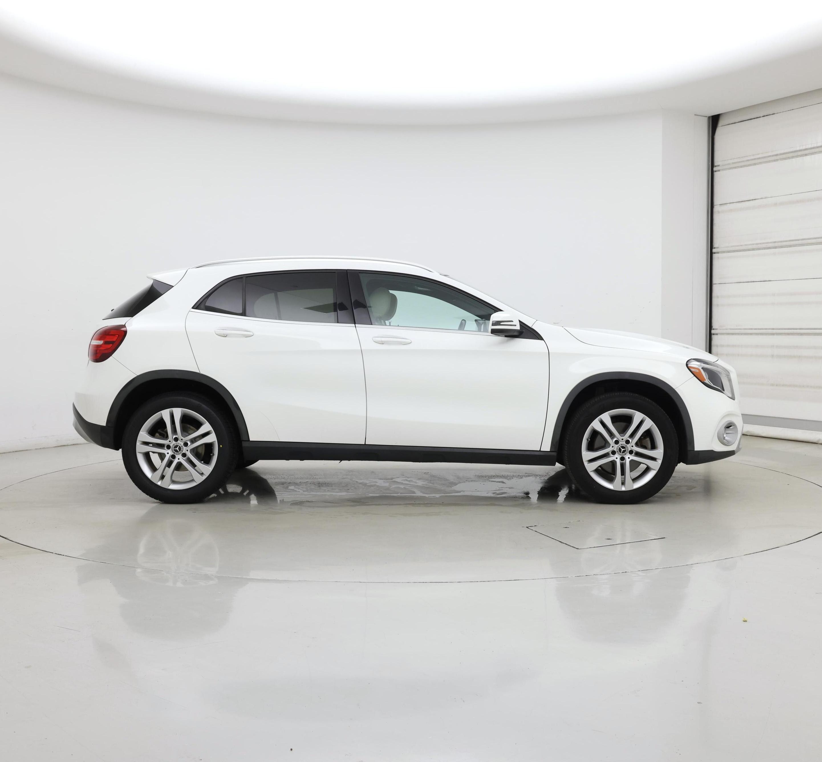 Thumbnail: 2018 Mercedes-Benz GLA - 7