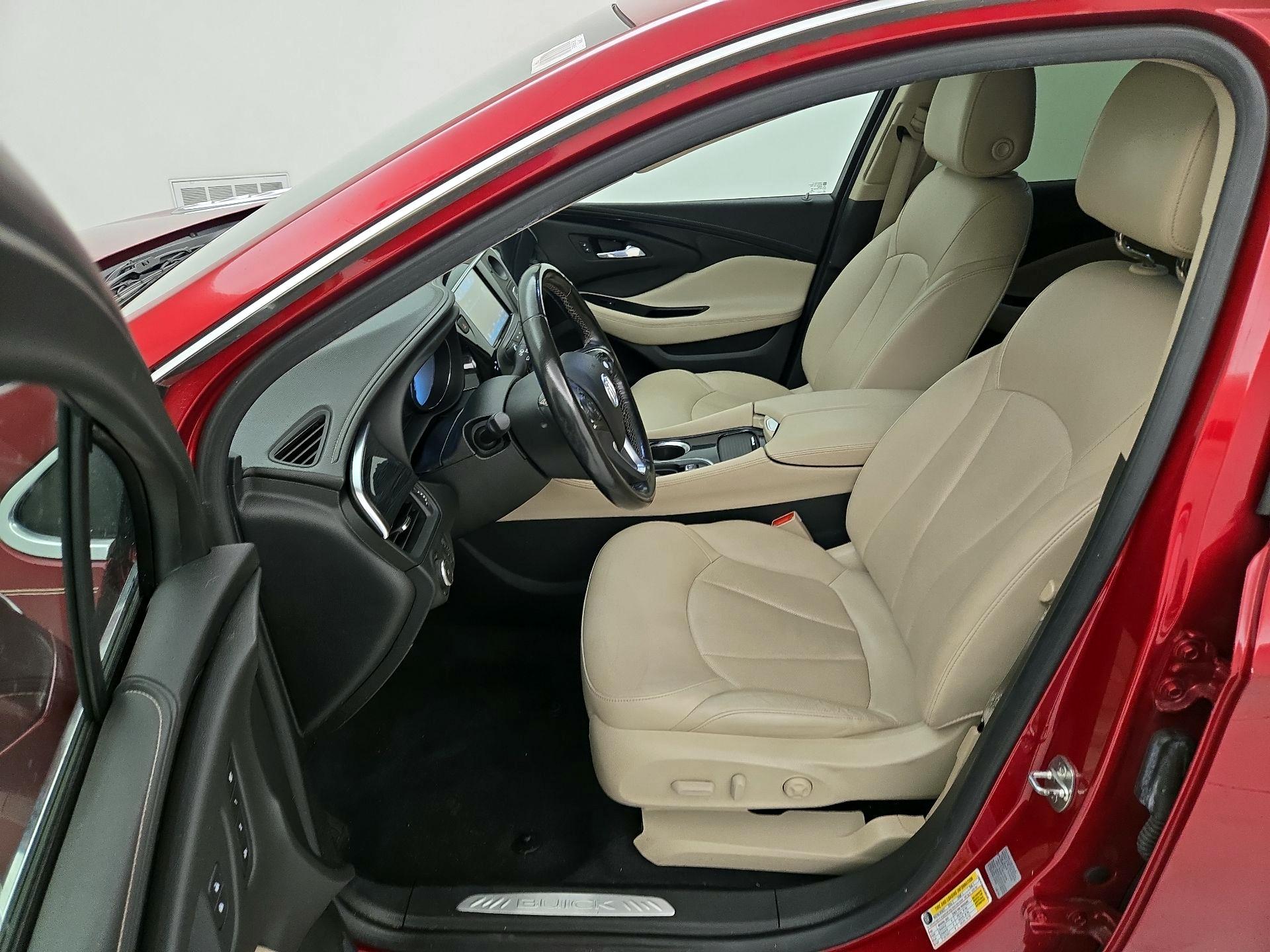 Thumbnail: 2017 Buick Envision - 11