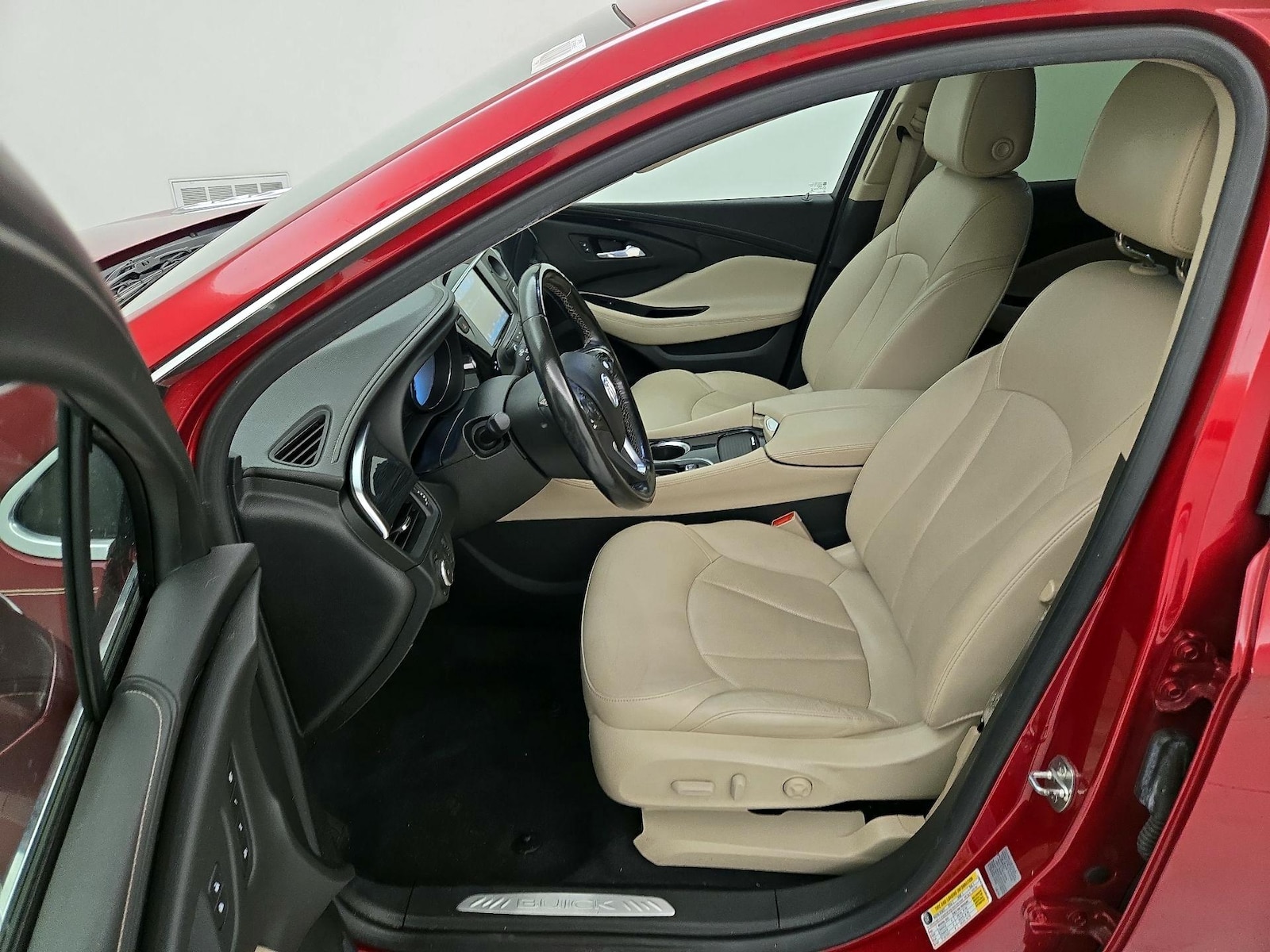 2017 Buick Envision Essence - Photo 12