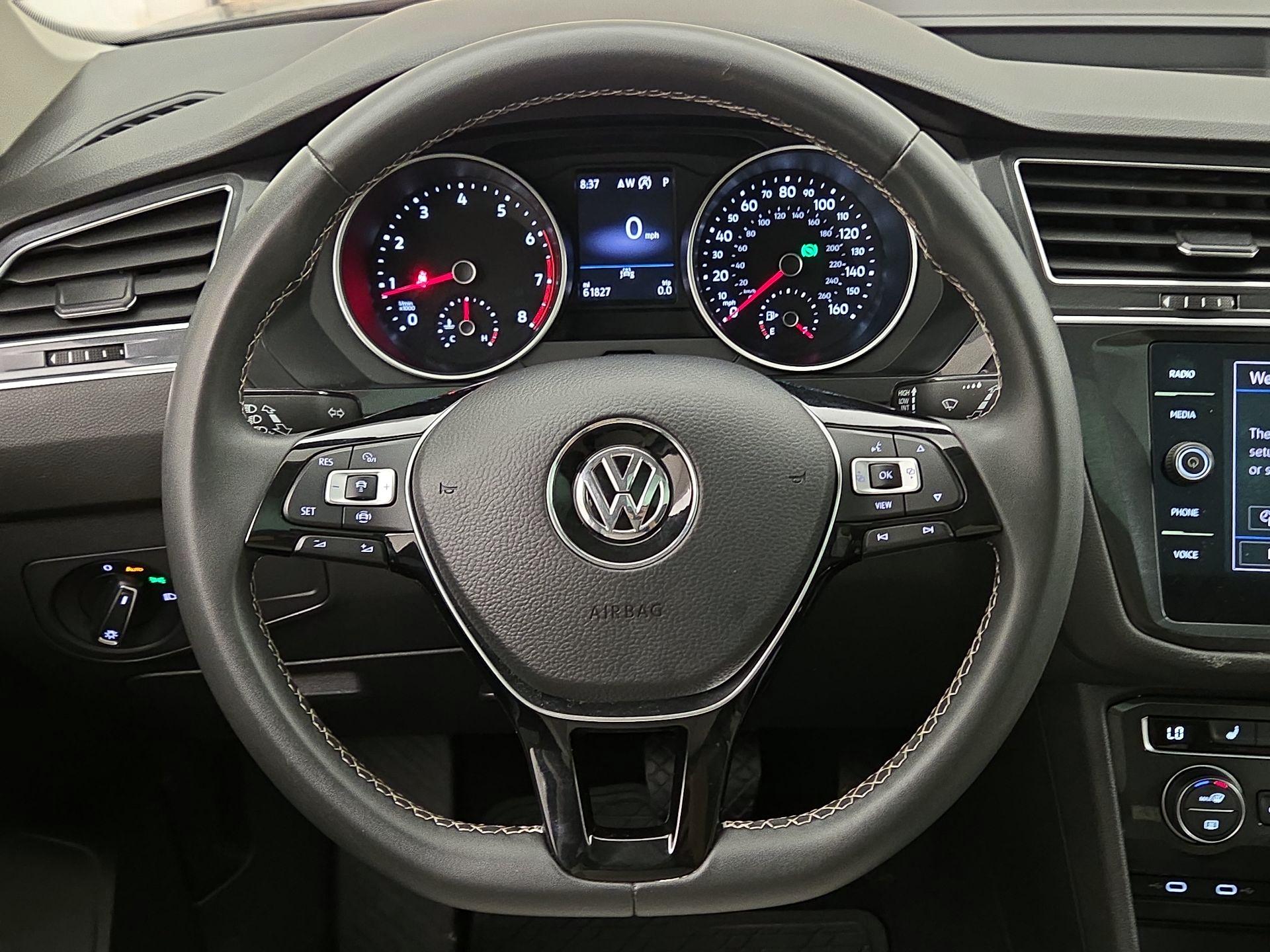 Thumbnail: 2021 Volkswagen Tiguan - 10