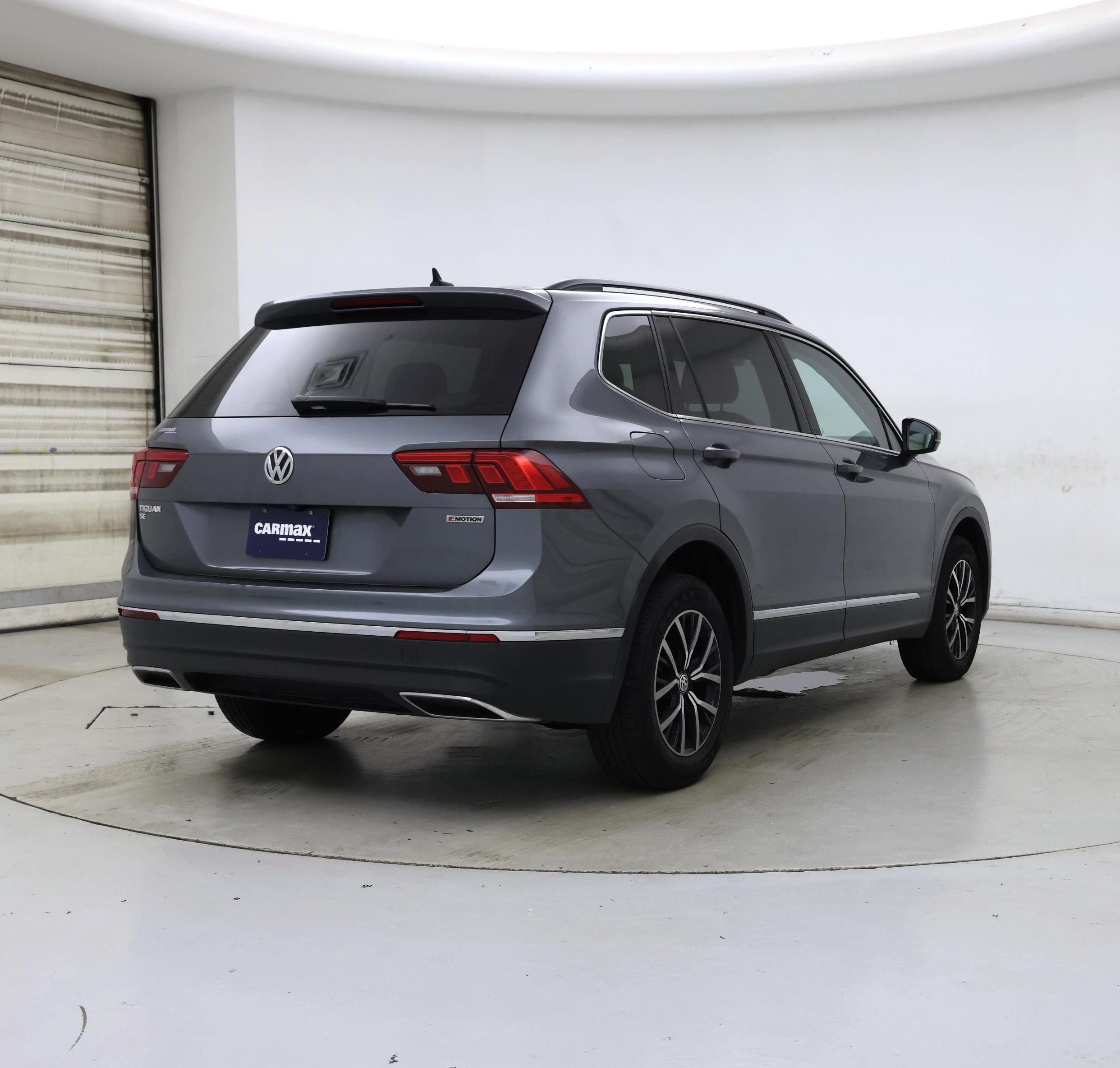 Thumbnail: 2021 Volkswagen Tiguan - 8