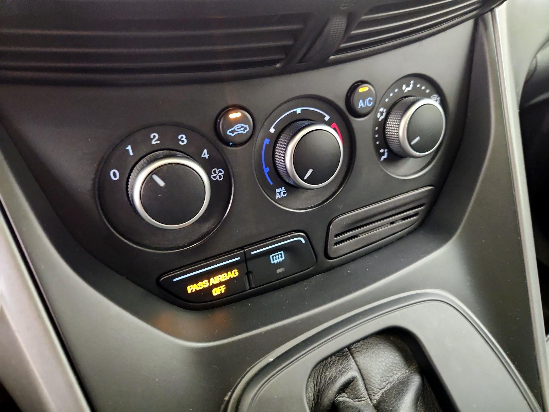 Thumbnail: 2016 Ford Escape - 16