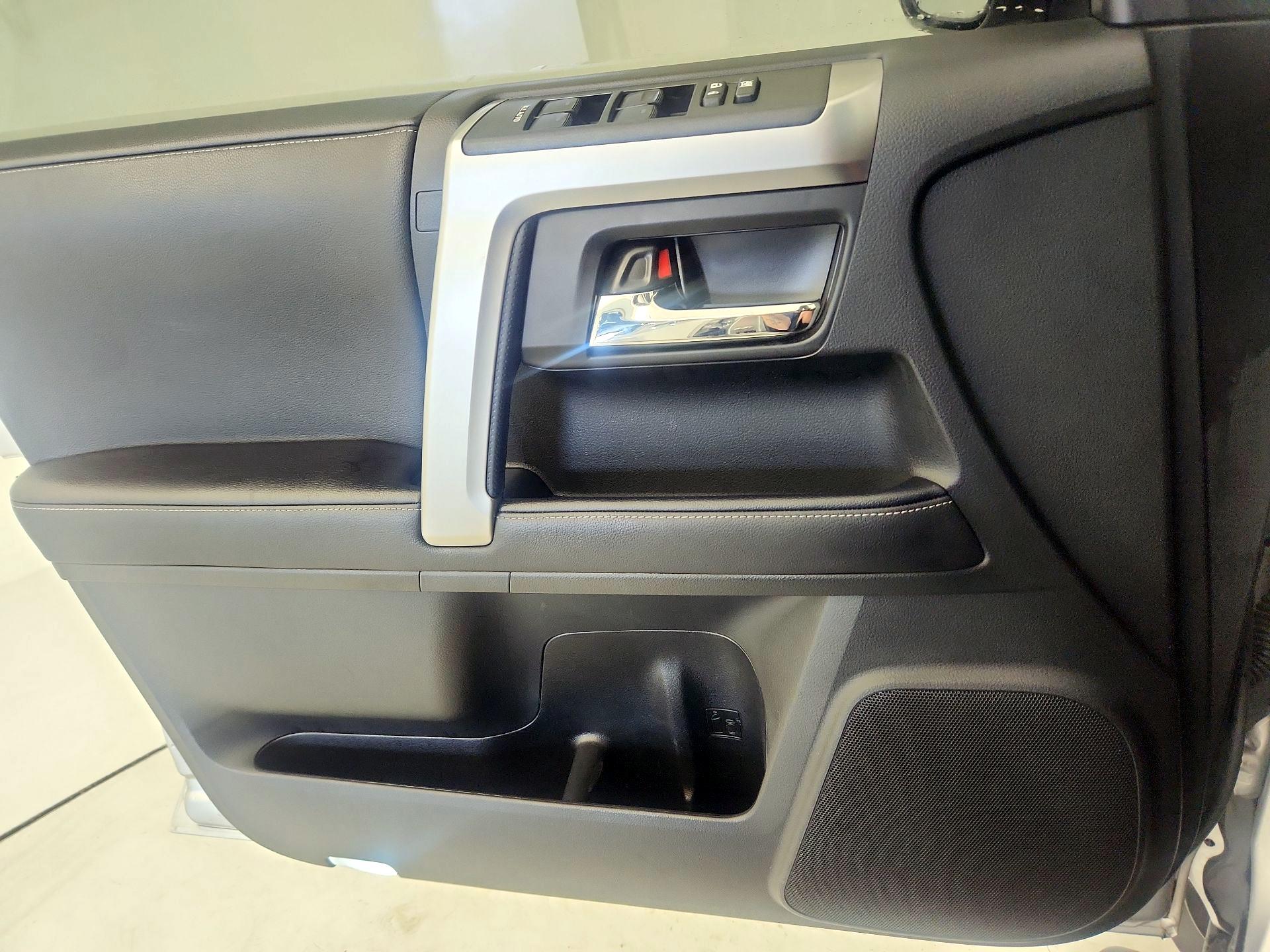 Thumbnail: 2023 Toyota 4Runner - 12