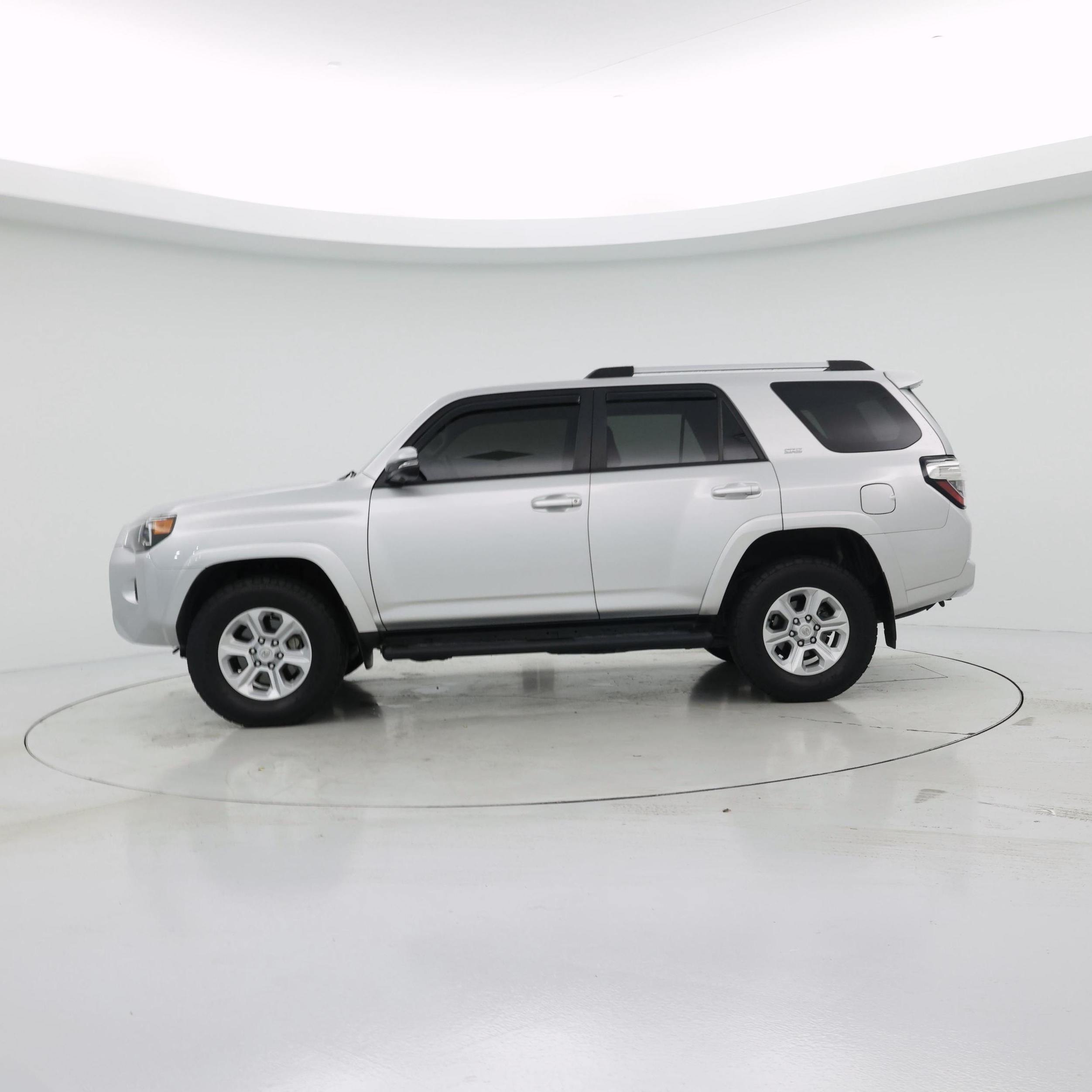 Thumbnail: 2023 Toyota 4Runner - 3