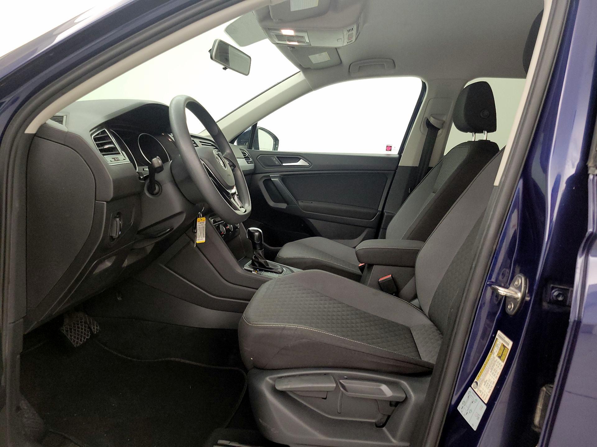 Thumbnail: 2021 Volkswagen Tiguan - 11