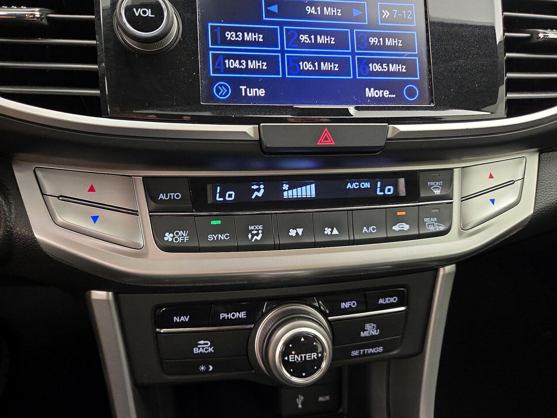 Thumbnail: 2015 Honda Accord - 17