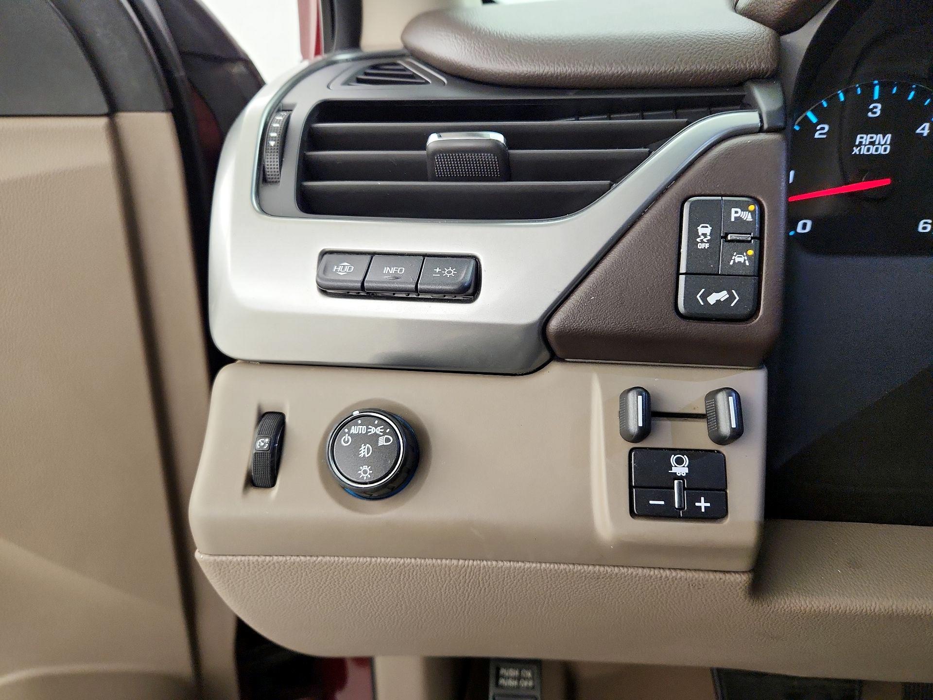 Thumbnail: 2018 Chevrolet Tahoe - 13