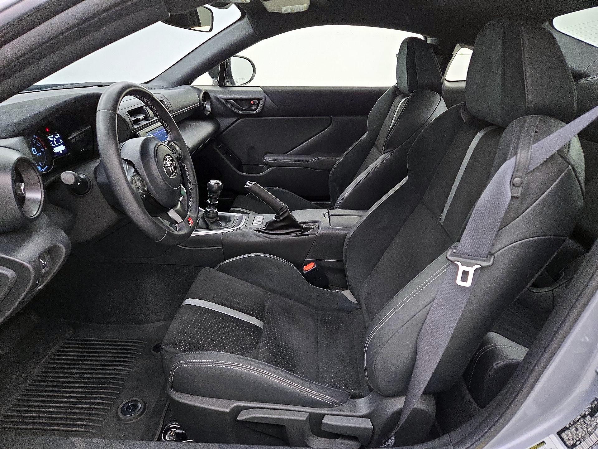 Thumbnail: 2024 Toyota GR86 - 11