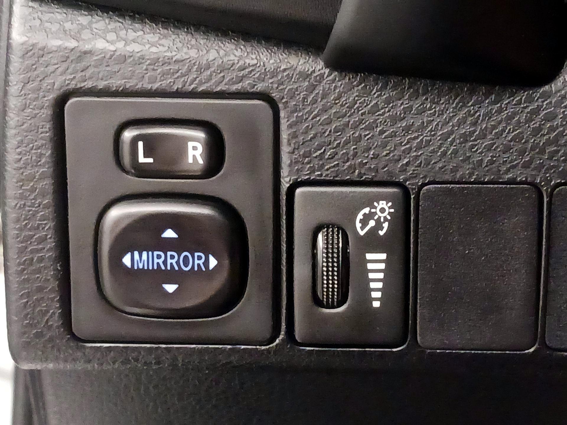 Thumbnail: 2017 Toyota Corolla - 13