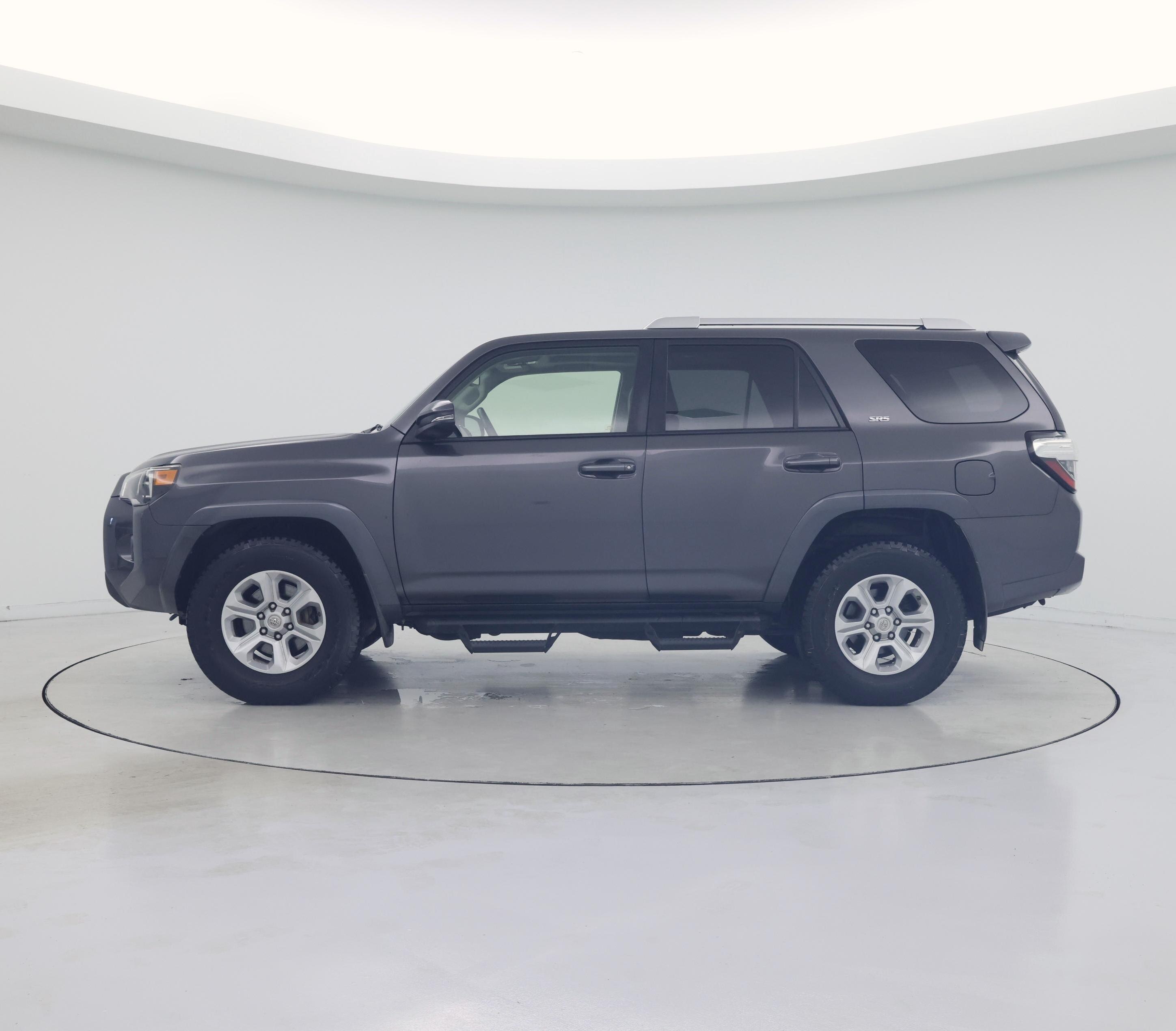 Thumbnail: 2018 Toyota 4Runner - 3