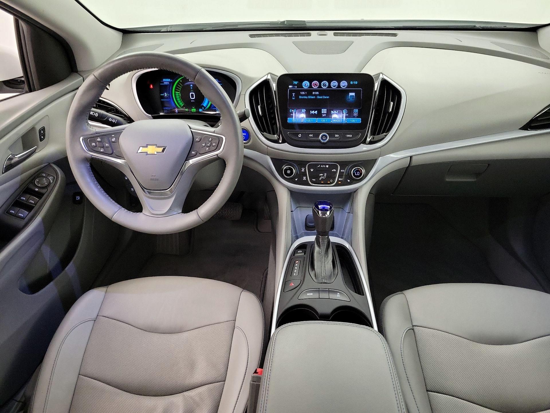 Thumbnail: 2018 Chevrolet Volt - 9
