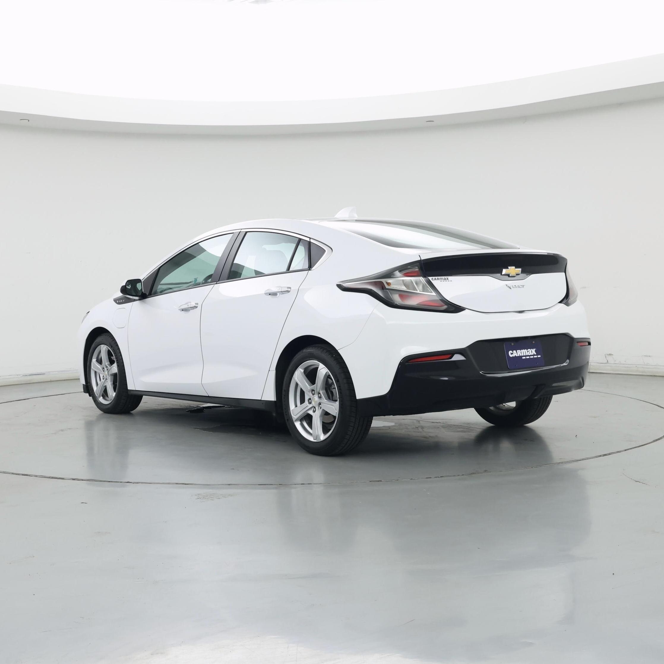 Thumbnail: 2018 Chevrolet Volt - 2