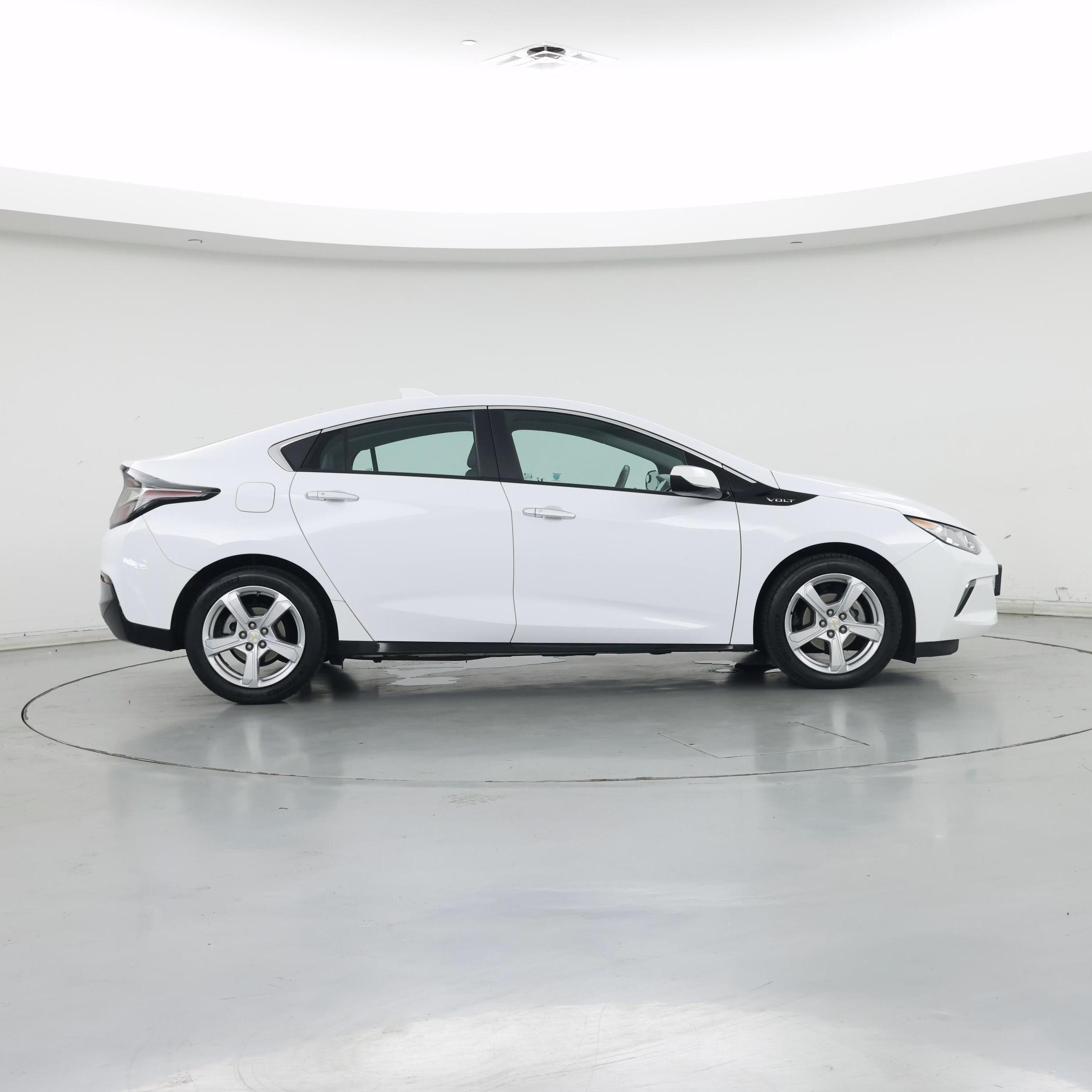 Thumbnail: 2018 Chevrolet Volt - 7